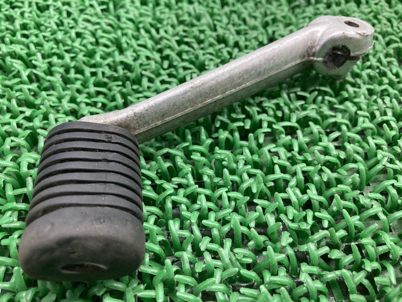 CBX400F シフトペダル ホンダ 純正 バイク 部品 NC07 CBX550F 修復素材に 曲がり無し 品薄 車検 Genuine rY