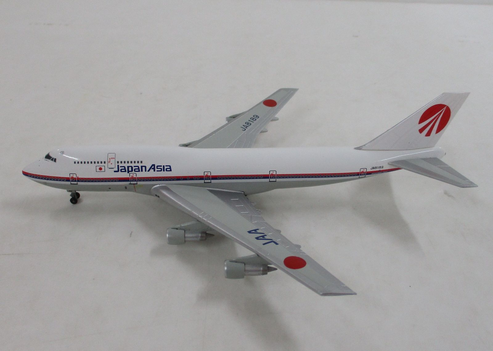 ドラゴン 1/400 ボーイング 747-300 JAA JA8189 ［56032］【C