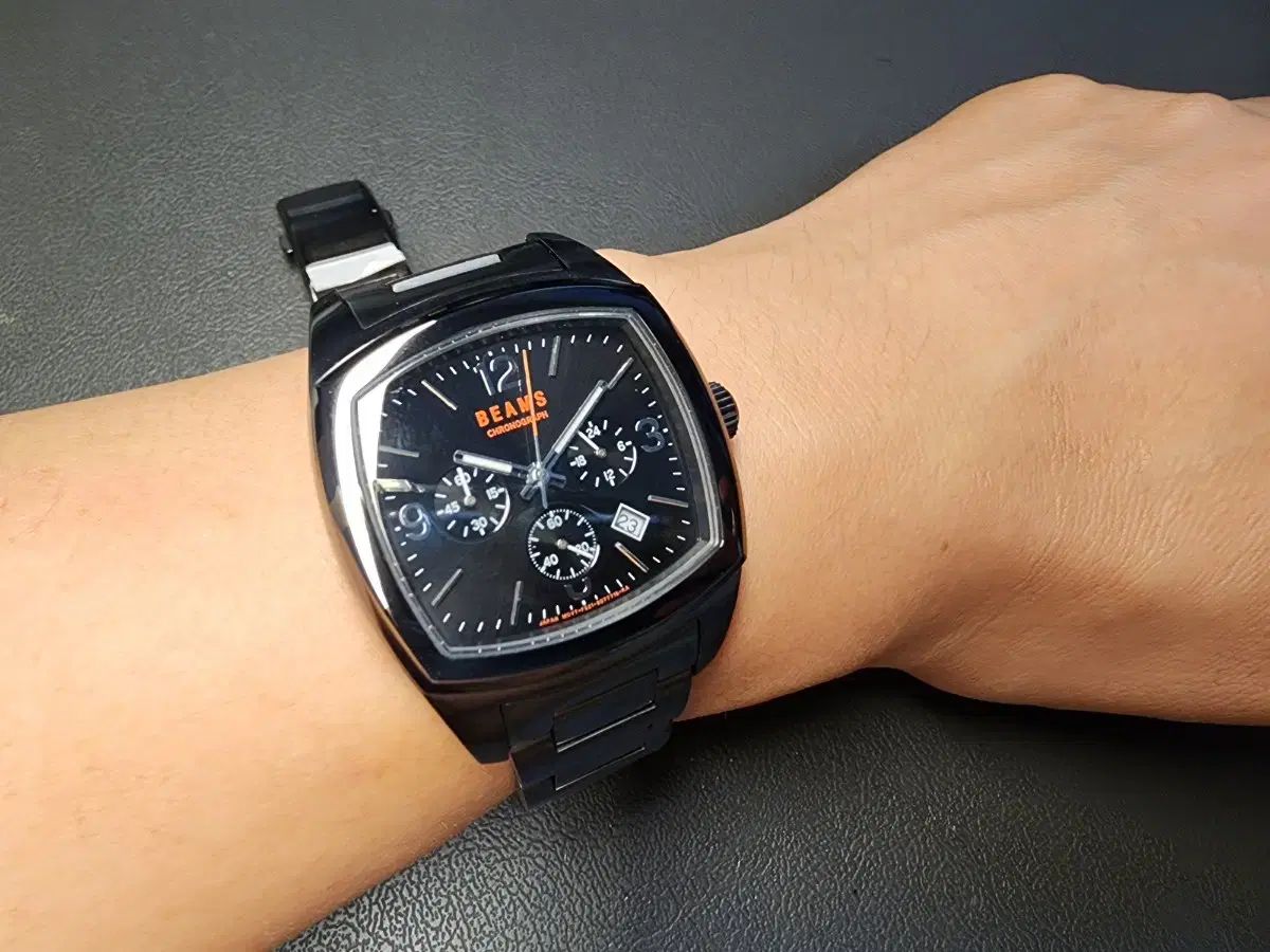 梁 クロノグラフ メタル 時計 市民 製造