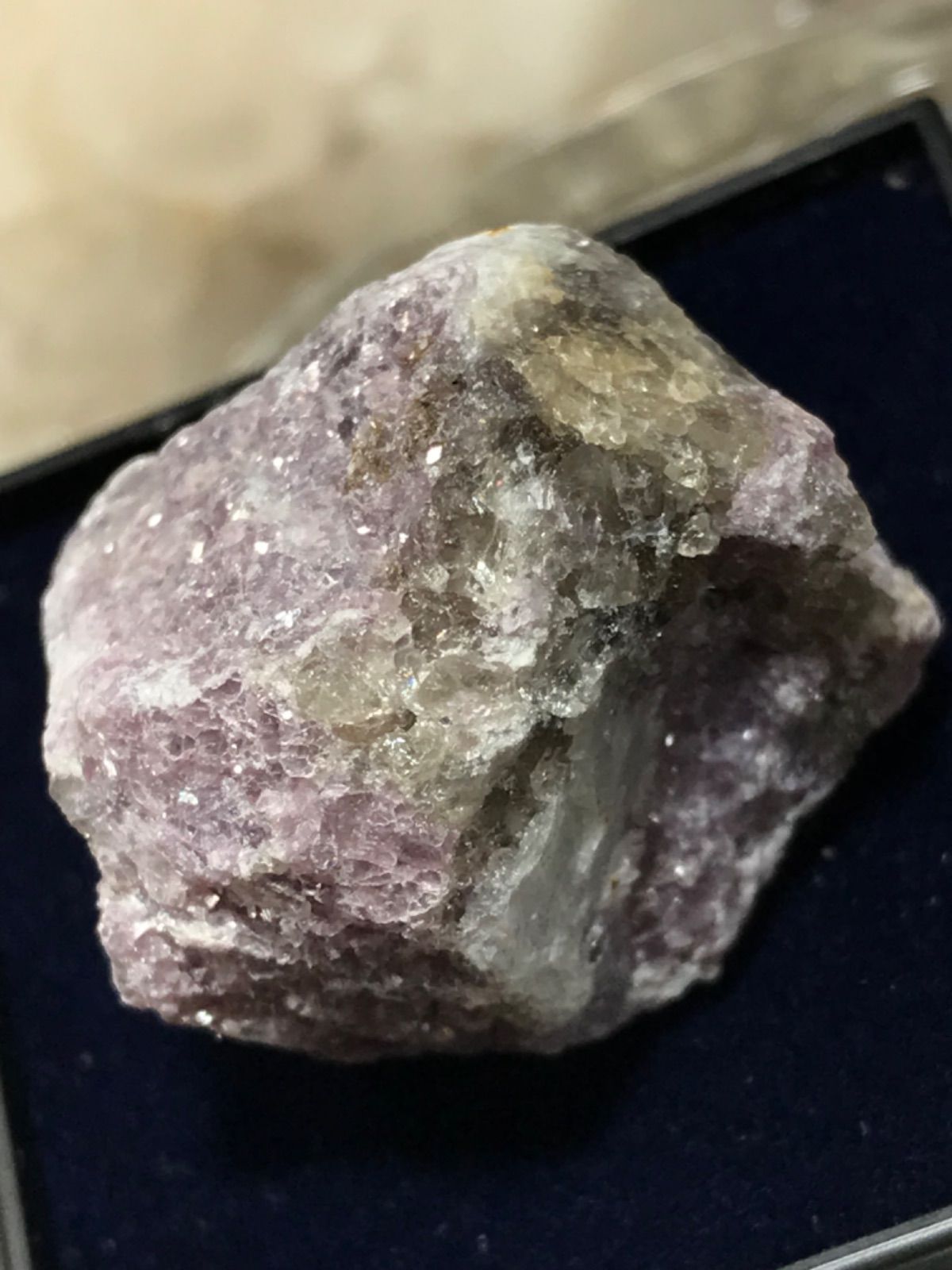 ◇中国産【レピドライト/リチア雲母】ケース付き原石[82-01 - メルカリ