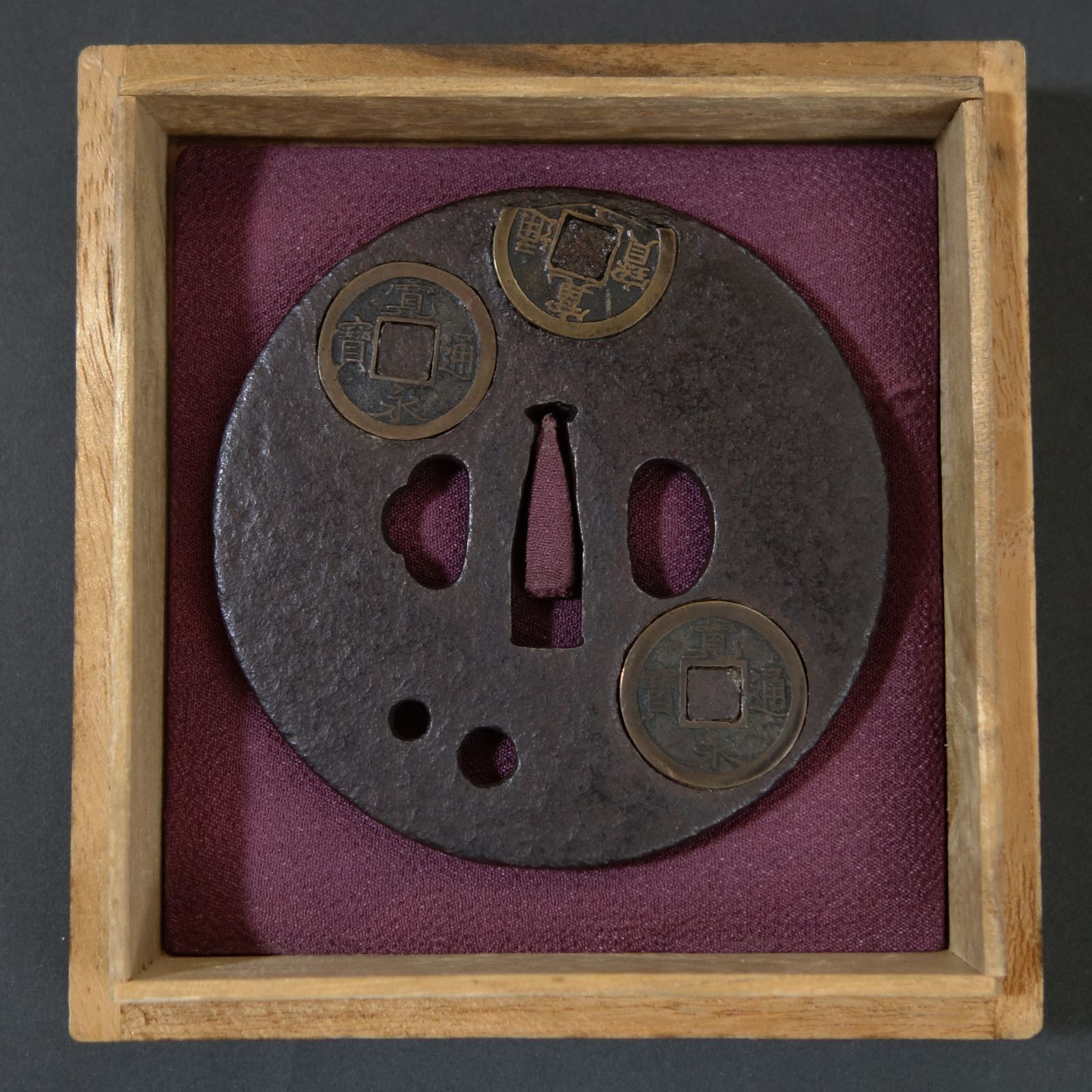 刀装具 象嵌 つば 鍔 木箱付き！