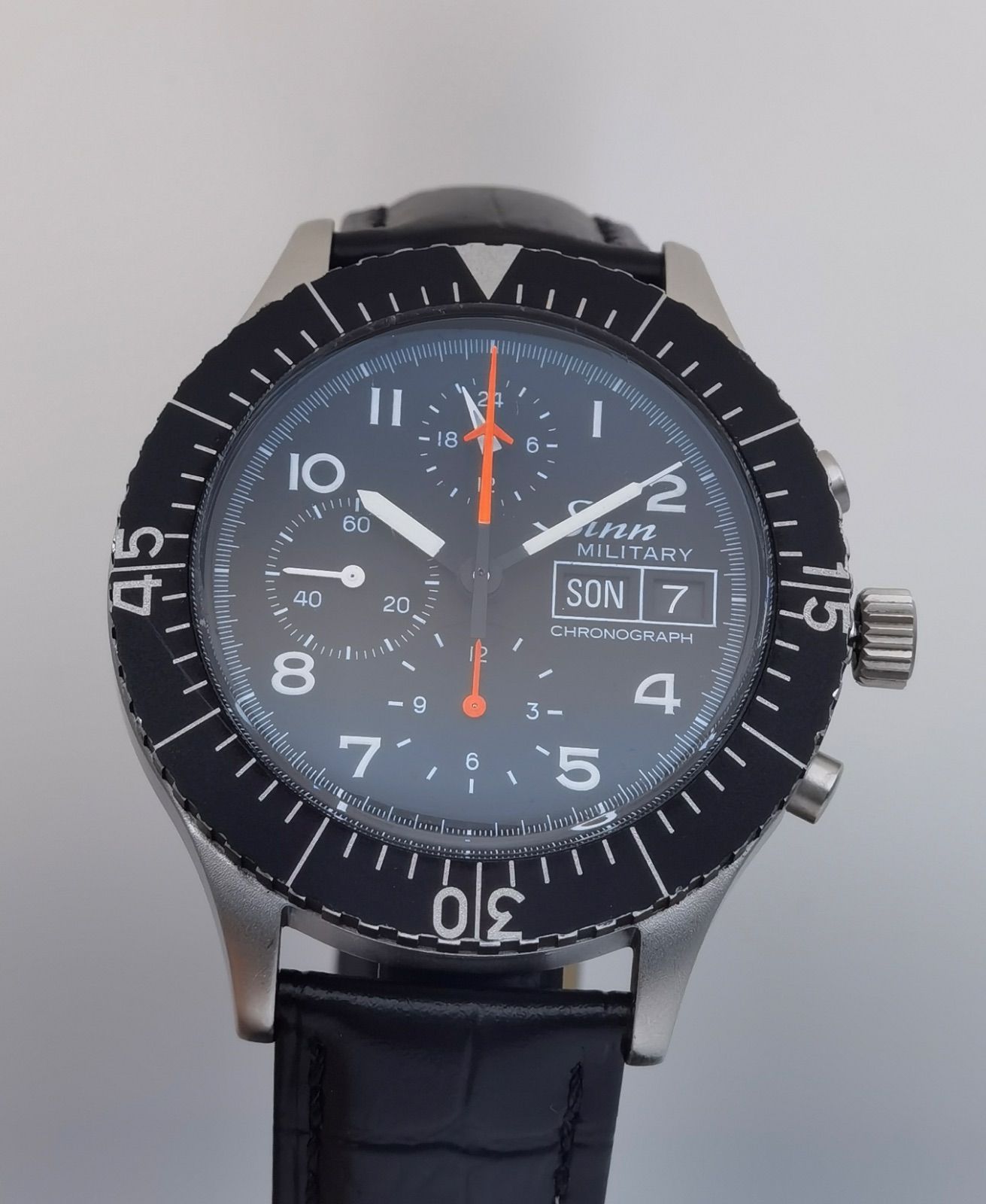 ジン Sinn ミリタリー パイロット 156.B クロノグラフ デイデイト SS 黒 ブラック文字盤 レマニア5100搭載 自動巻き メンズ 腕時計