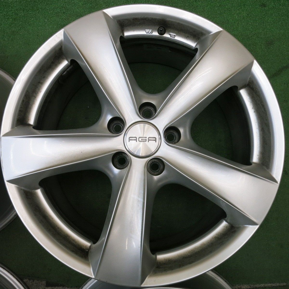 4本価格 ジャガー 等 AGA Nebel TARGA ネーベル タルガ 18インチ ホイール 18×8J PCD108 5H 5092515HAホ