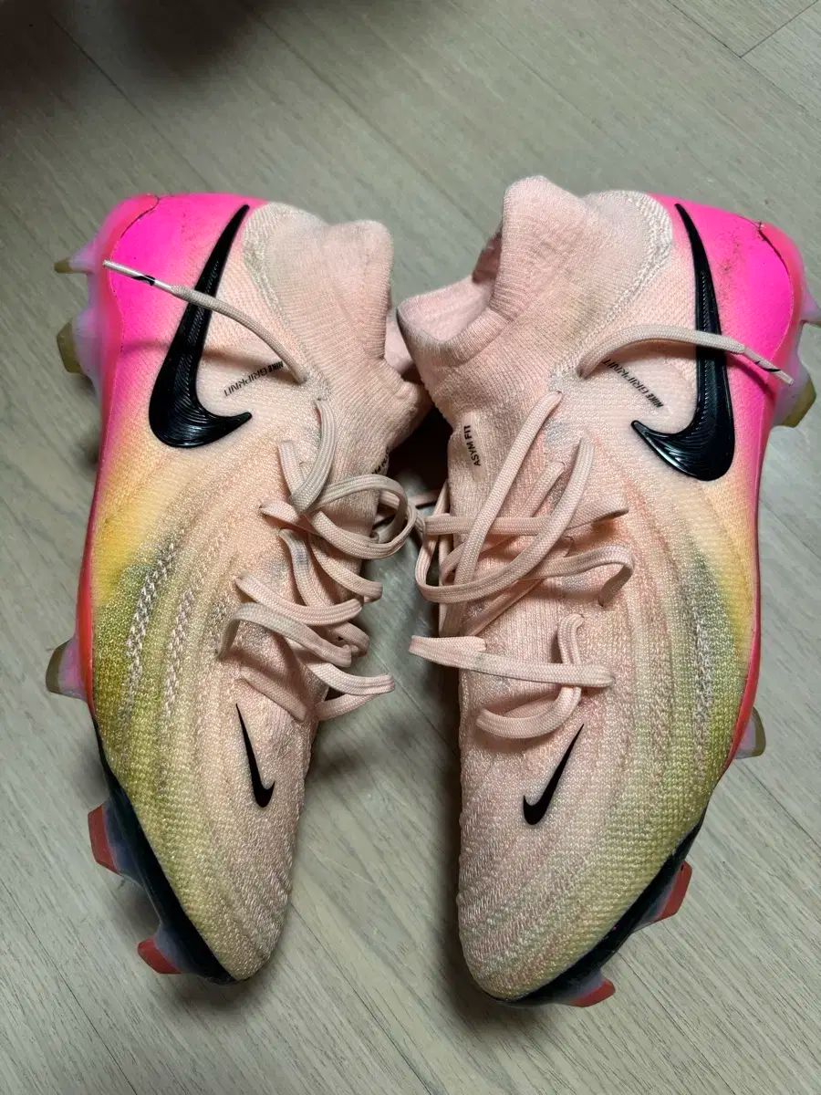 サッカーシューズ