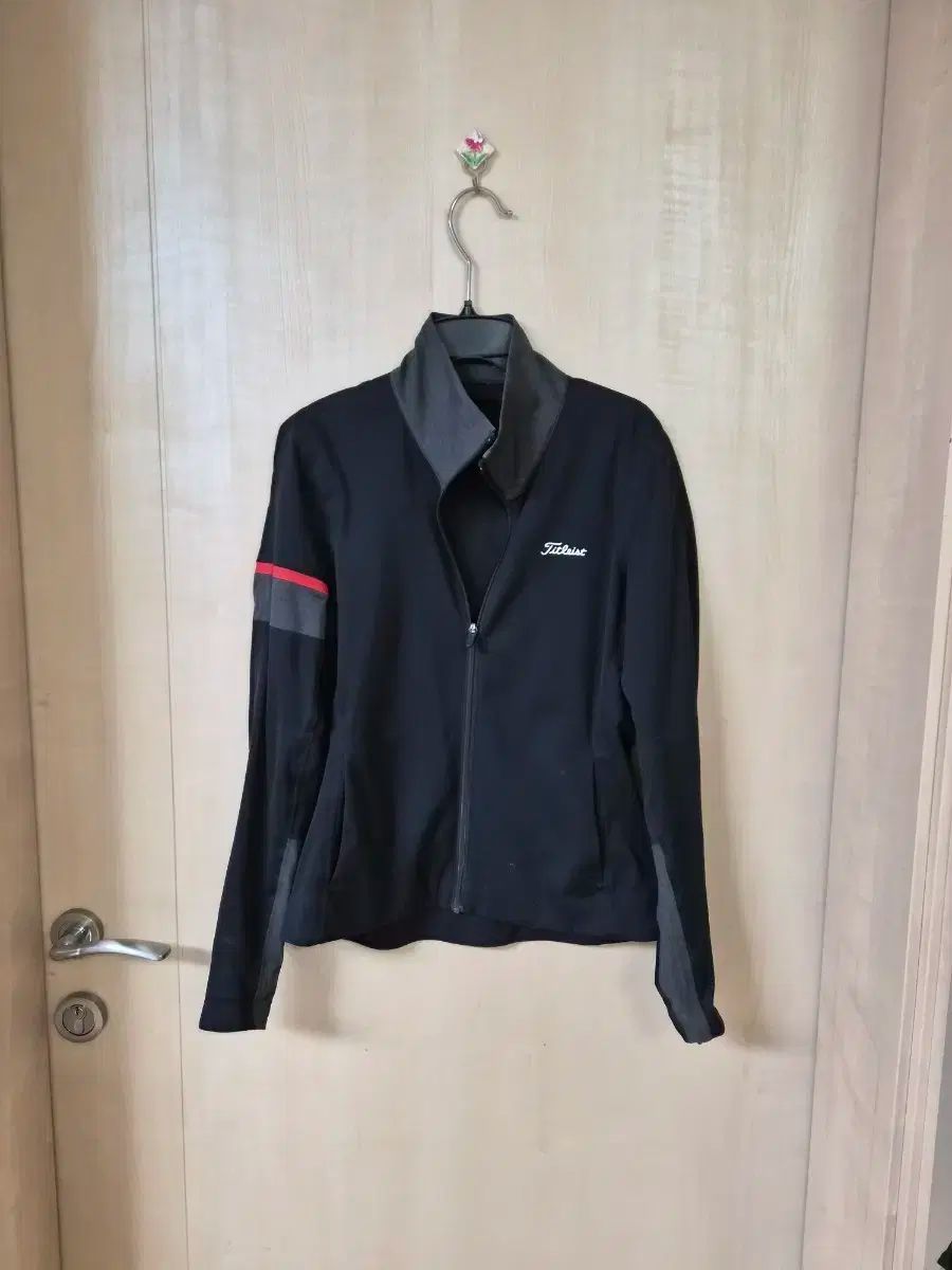 Titleist タイトリスト ブラック ゴルフ ジャケット