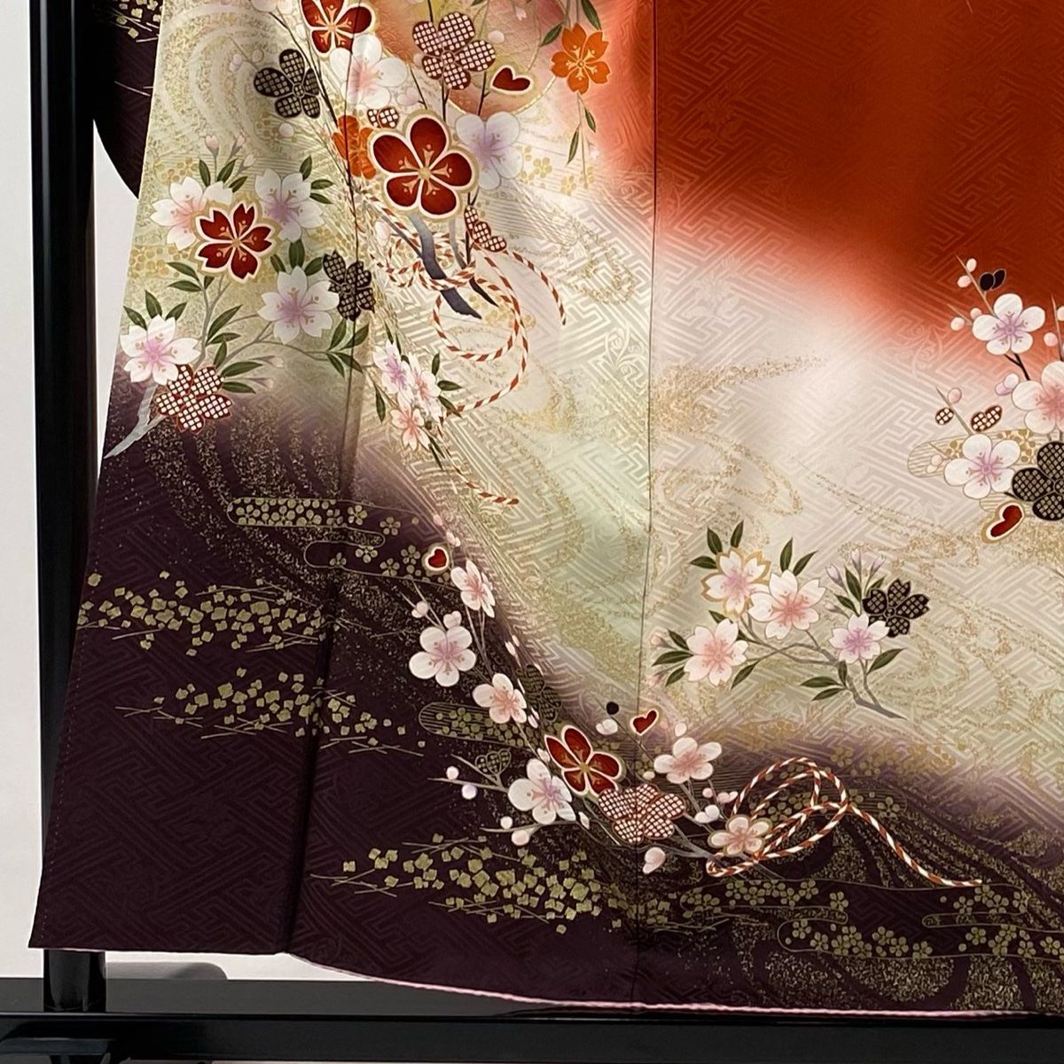 振袖 身丈156cm 裄丈64.5cm M 袷 やまと 落款 枝梅 枝垂れ桜 金彩 染め分け 赤茶 正絹