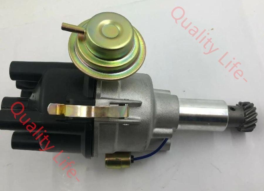 旬な 日産 ダットサ A10 A12 A13 A14 A15型 エンジン用 ディストリビューター サニー B10 B110 B210 B310 B20 B120 配送商品は通常配送無料。