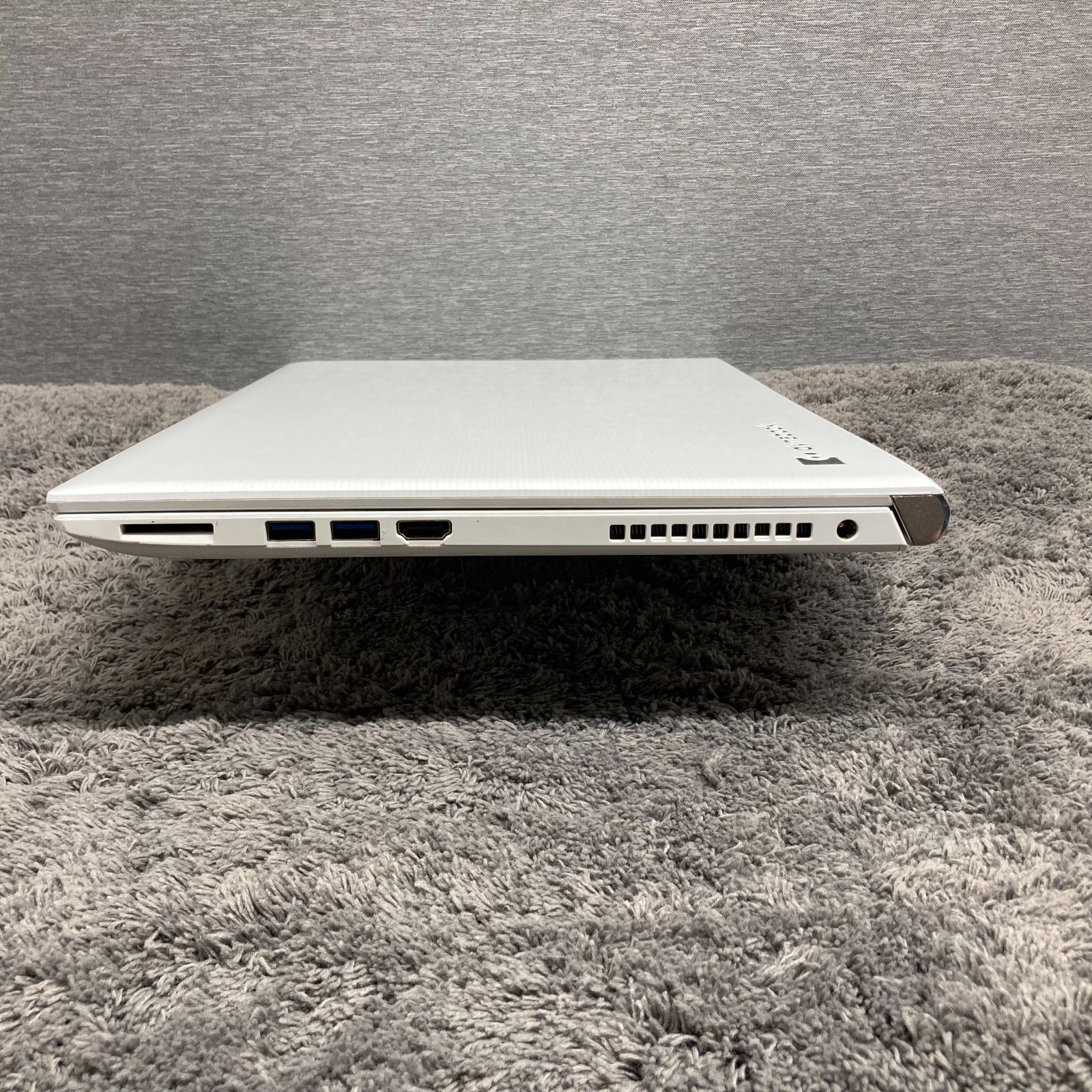 Toshiba dynabook ホワイト TOSHIBA dynabook ホワイト Intel Core i7 Toshiba Dynabook 15.6