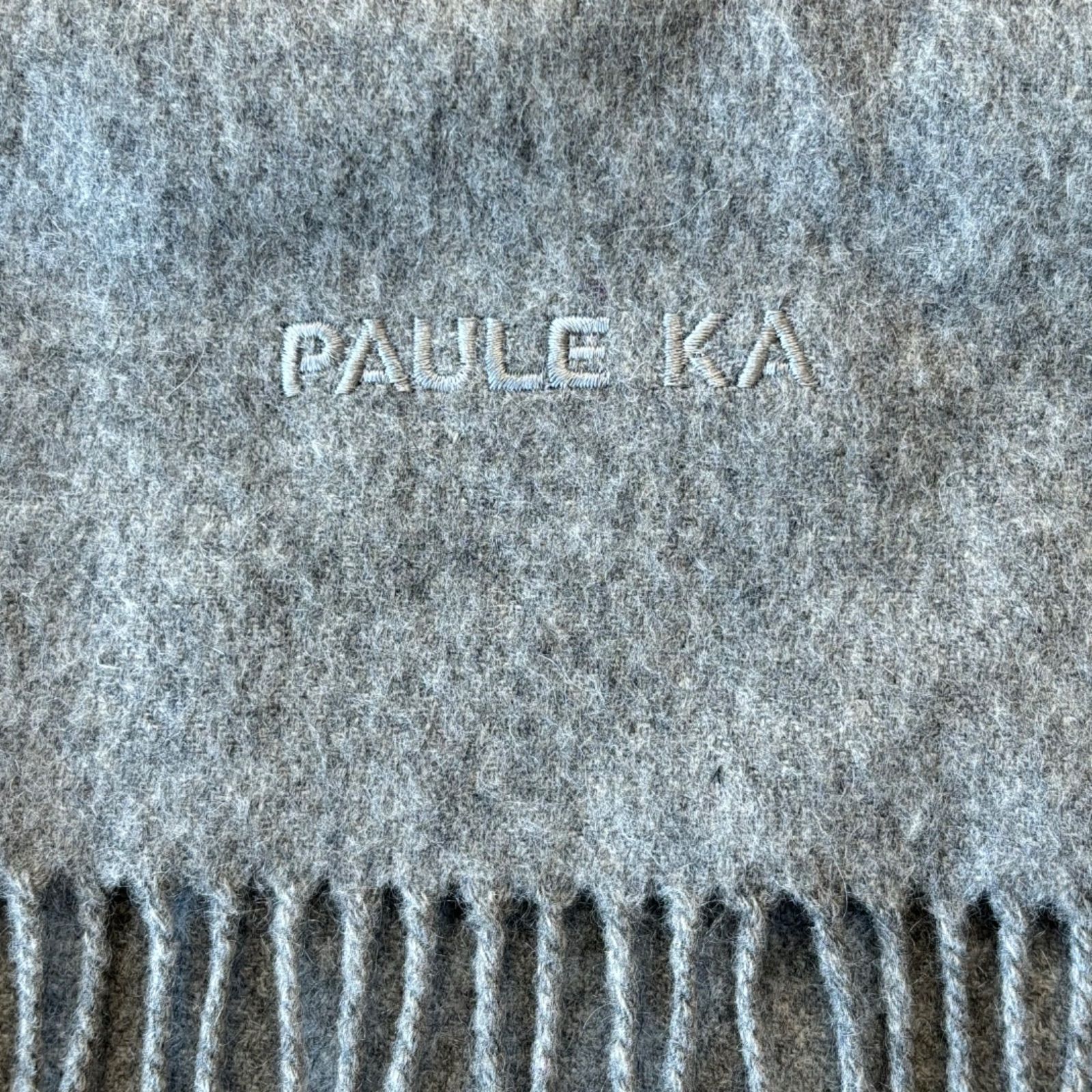 PAULE KA ポールカ カシミヤ マフラー Cashmere グレー ロゴ刺繍 約182