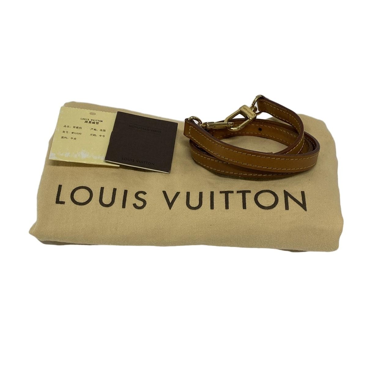 卍 LOUIS