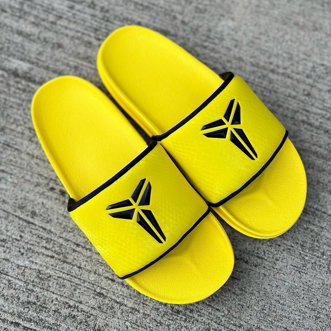 NIKE KOBE OFFCOURT SLIDE 'LIGHTNING' ナイキ コービー オフ