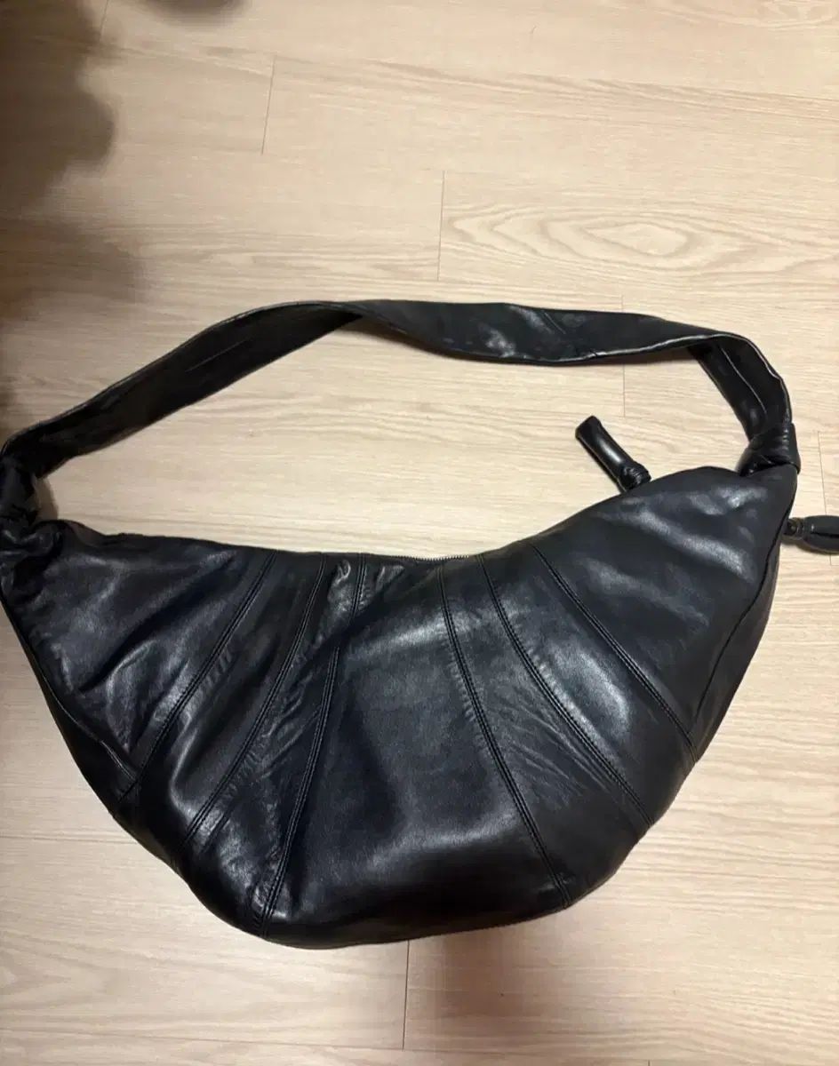 ルメール 범백 ブラック ラージ ルメール クルーアサンバッグ ジェニ バッグ WWW_OLIVIERBERNSTEIN_COM