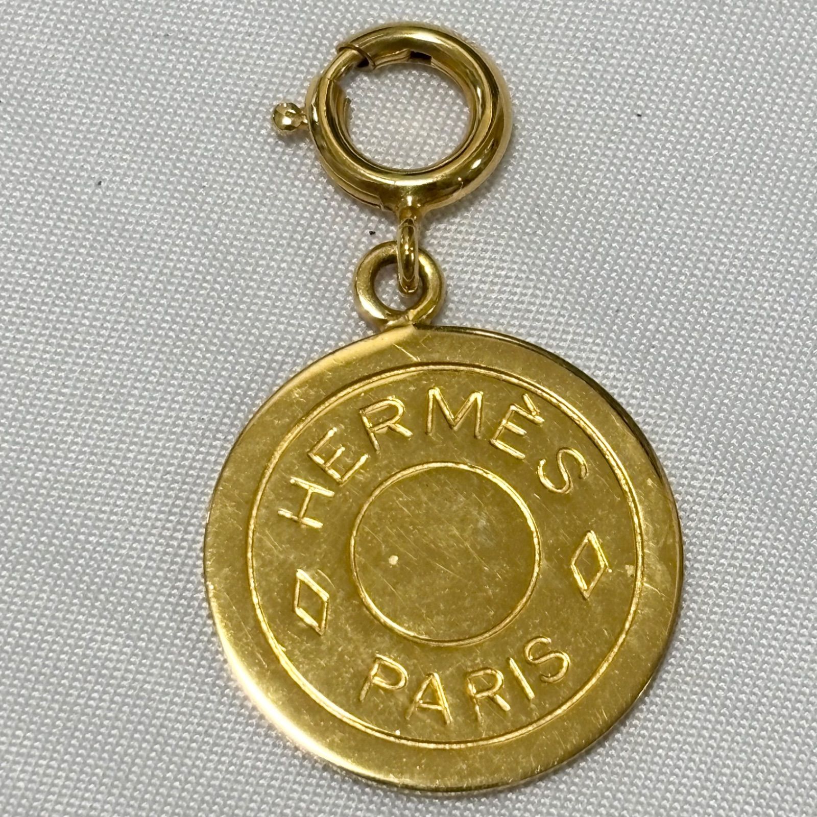 チャームトップ ゴールド