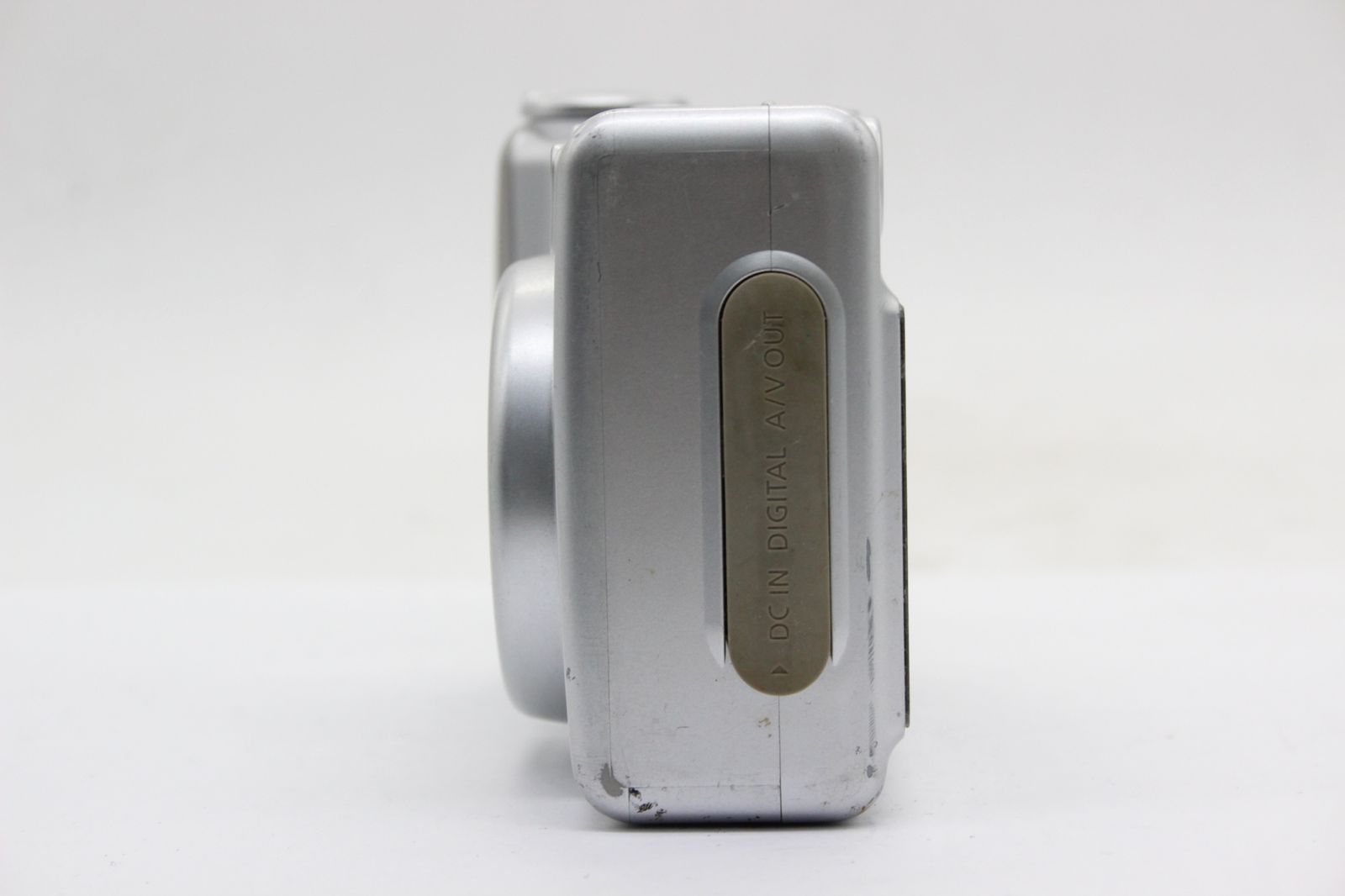 カメラ 【返品保証】 【便利な単三電池で使用可】キャノン Canon