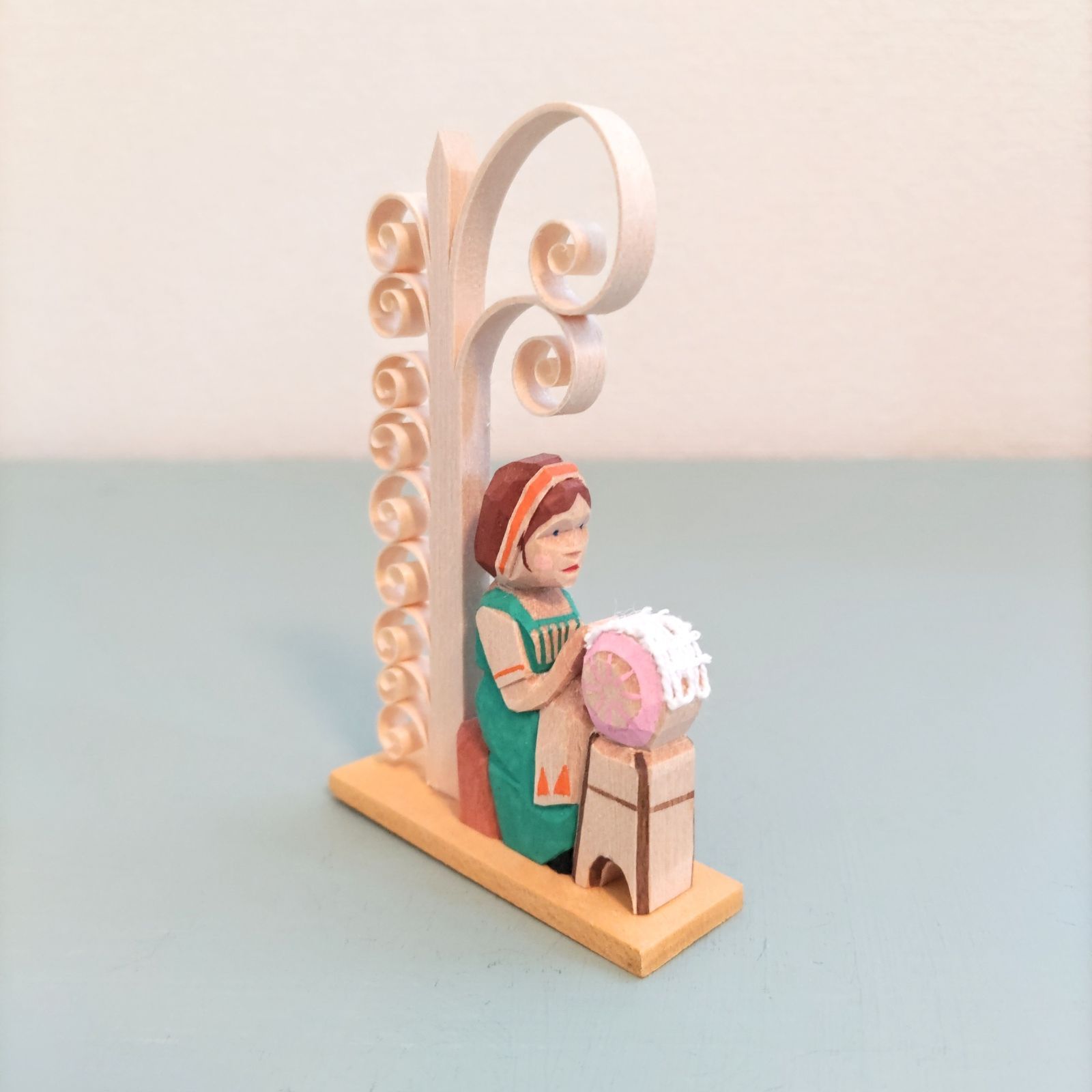 ボビンレース職人 ドイツ木工芸品 ヘルビッヒ工房 ドイツ雑貨