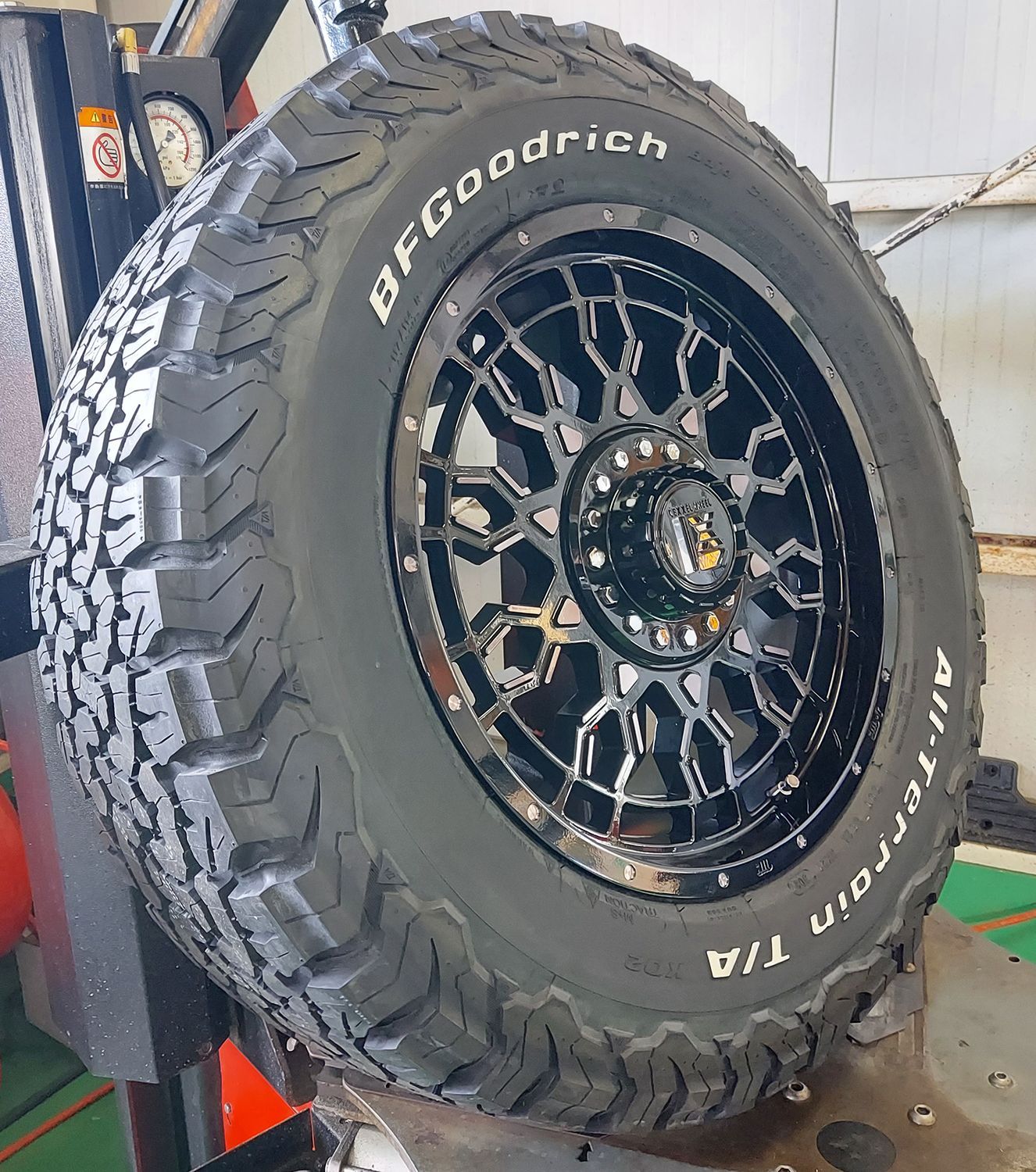 ゲレンデ G-Class Gクラス カイエン トーヨー オープンカントリー RT 285/60R18 265/60R18 タイヤホイール 18インチ  - www.silversky-lifesciences.com