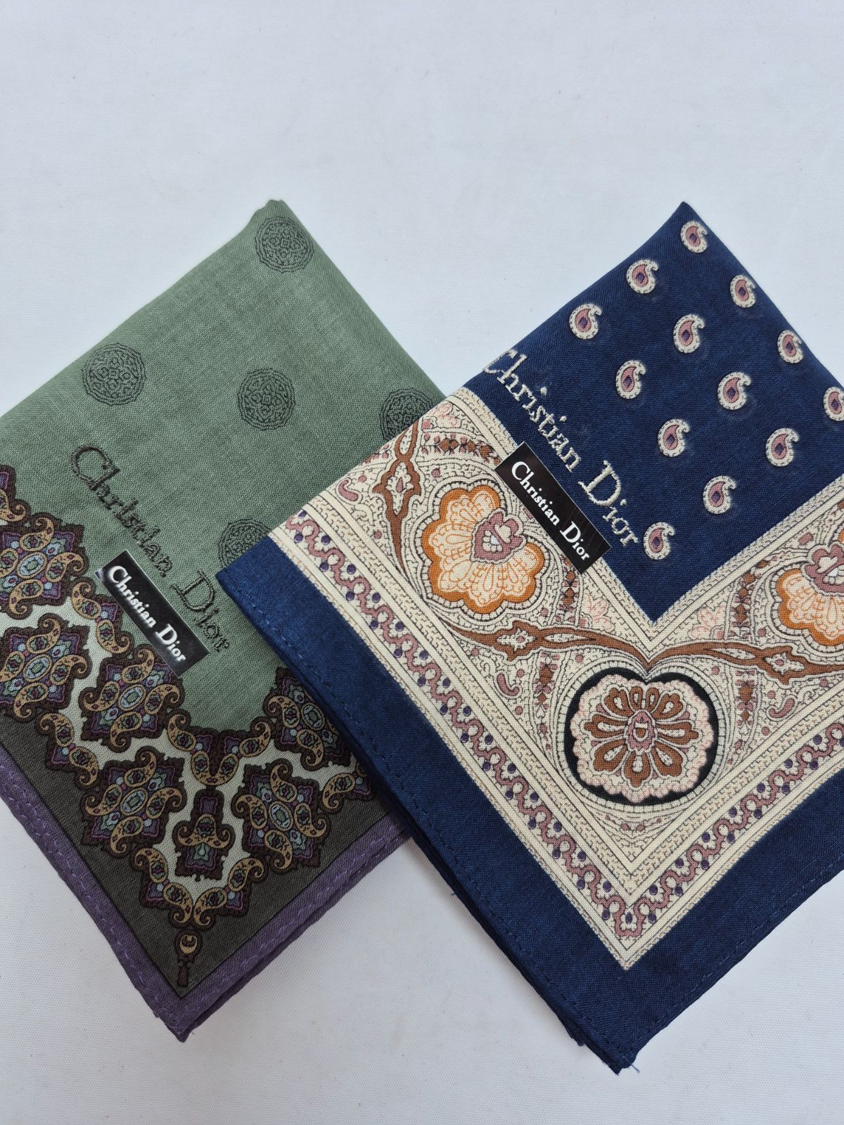 c*i様 Christian Dior、DAKS,TRUSSARDI のハンカチ ☆新品タグ付き☆Christian Dior☆花柄ハンカチ☆ - メルカリ