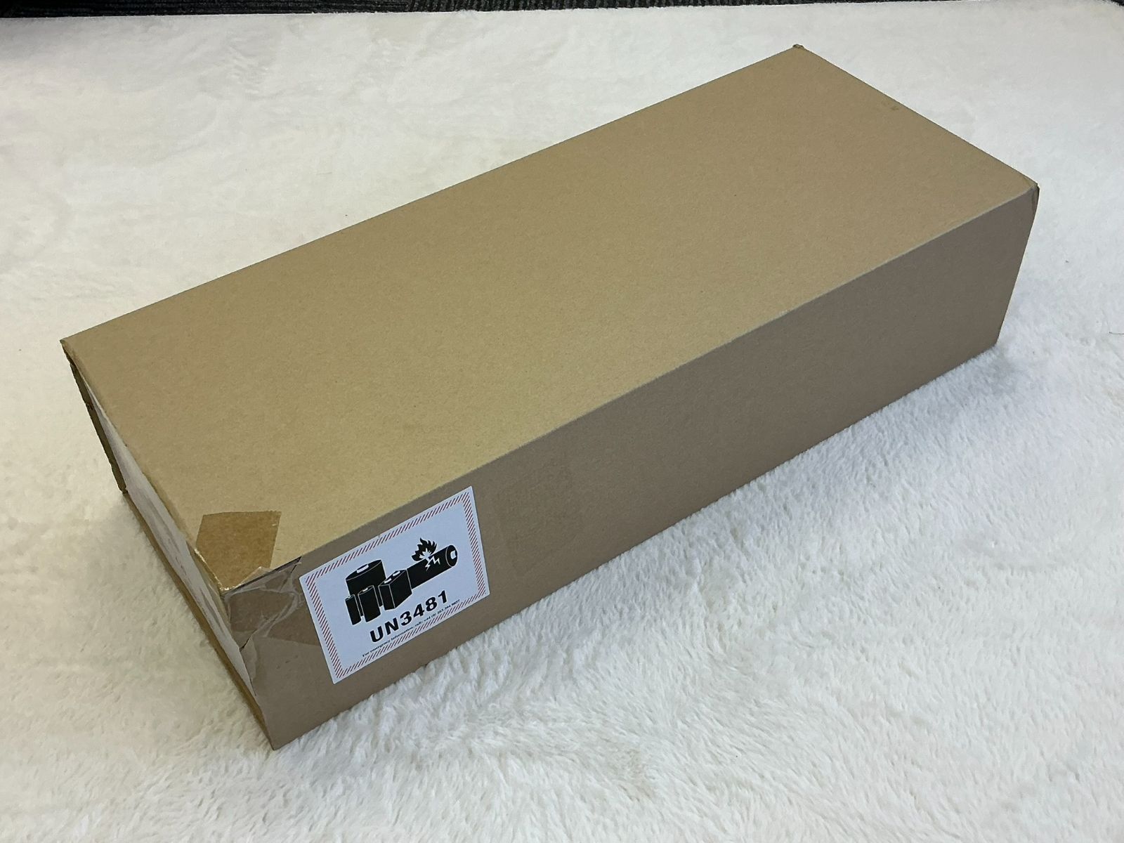 〇 ダイソン 掃除機 Dyson V 8 Slim Fluffy コードレススティッククリーナー ニッケル アイアン レッド 本体 完品