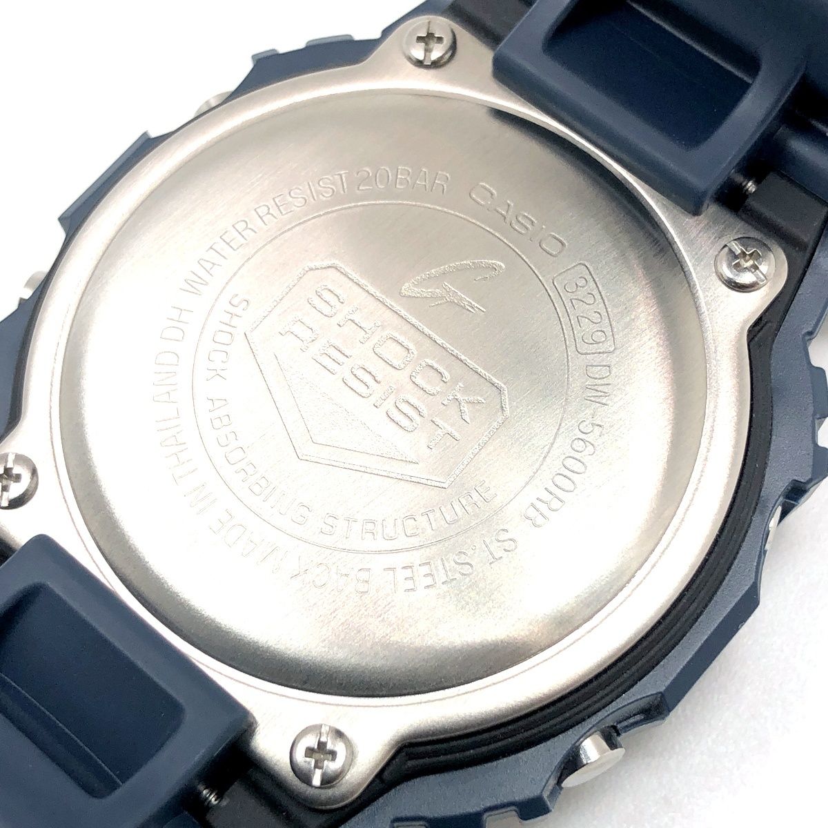 2021年10月発売