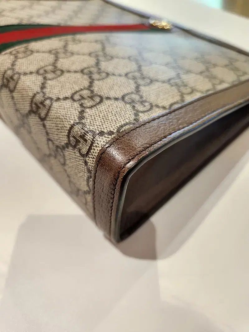 ストライプ クラッチバッグ