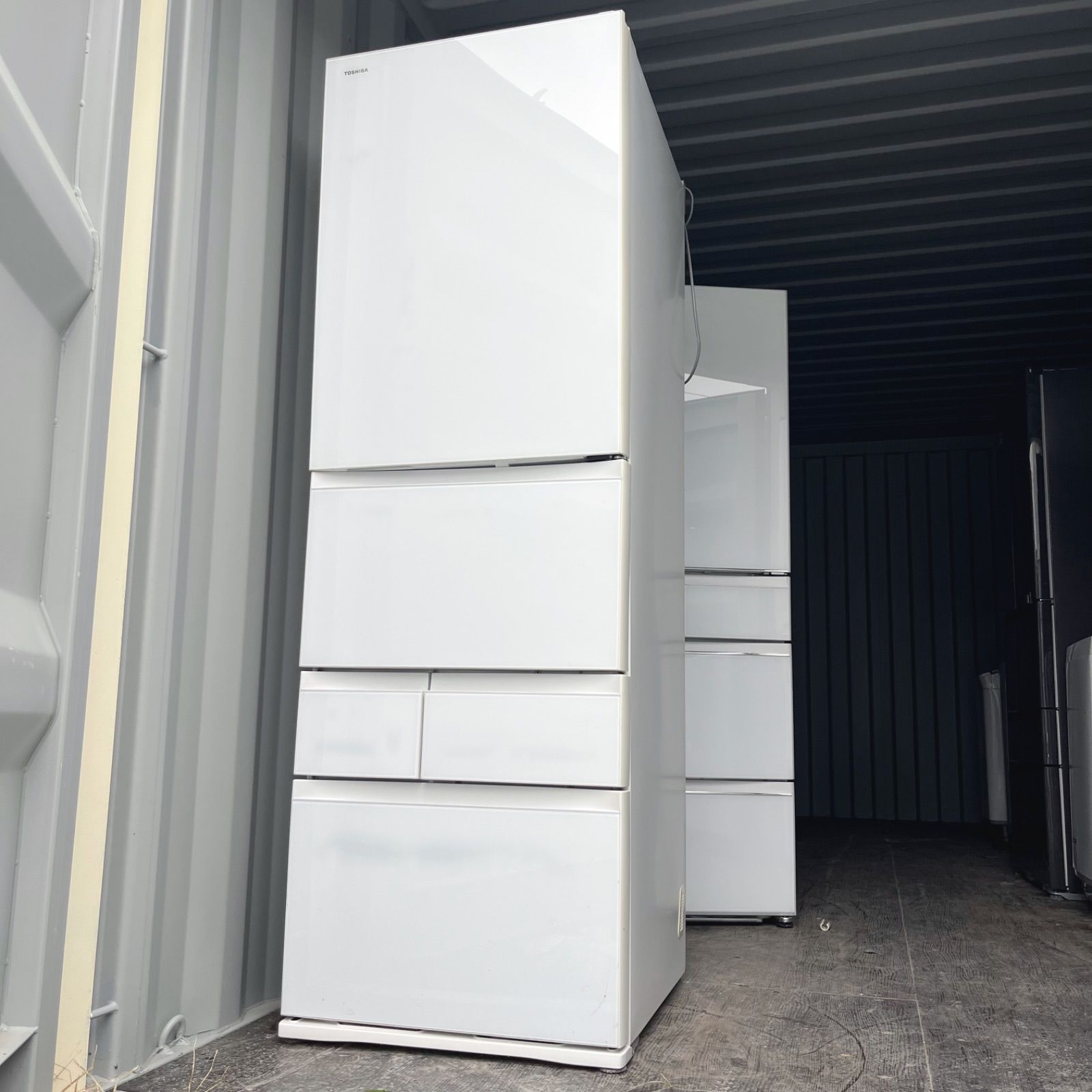 36取付無料！東芝ベジータ真ん中野菜室 自動製氷付きホワイト5ドア