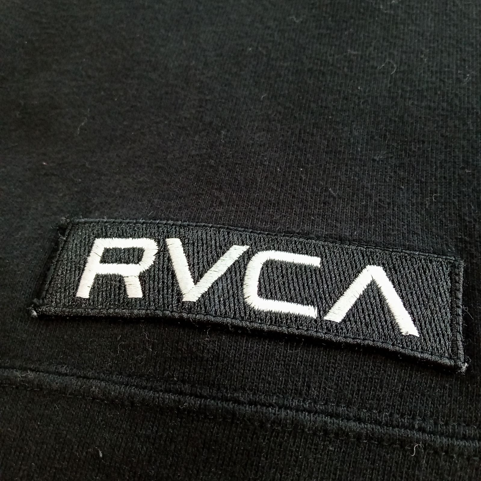 RVCA】ルーカ/BIG SILHOUETTE TEE /テープロゴロンT/S - メルカリ