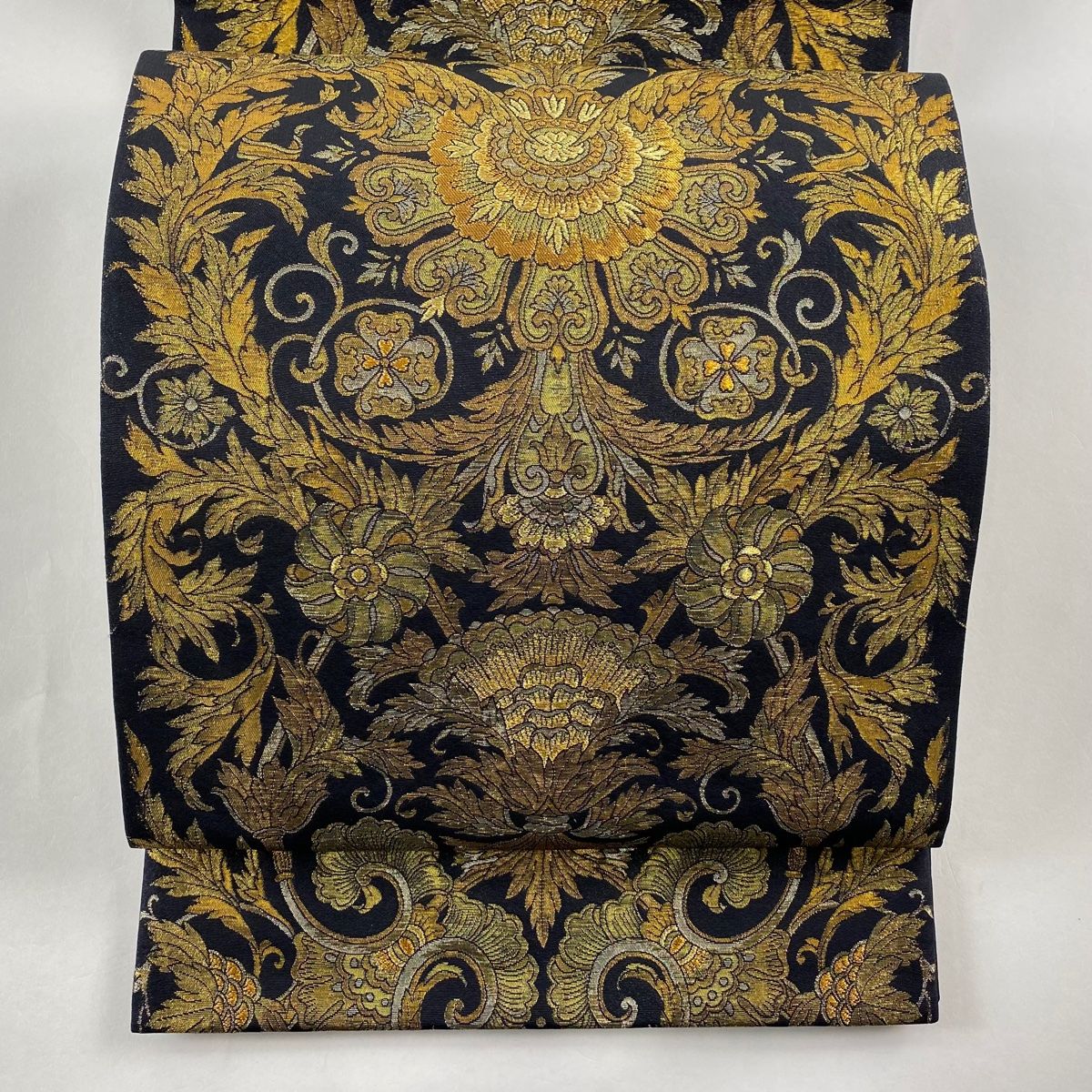 袋帯 美品 秀品 草花 箔 金糸 黒 六通 正絹 【中古】 - メルカリ