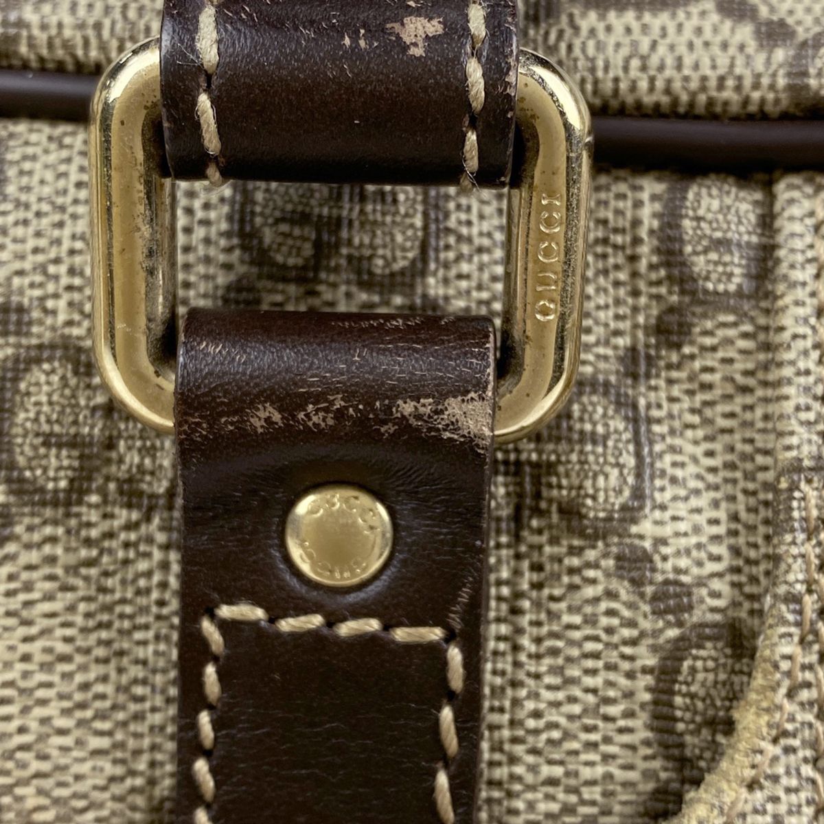 Gucci　グッチ ビジネスバッグ ベージュ レザー GUCCI（グッチ） オールドグッチ エンブレムロゴ ビジネスバッグ