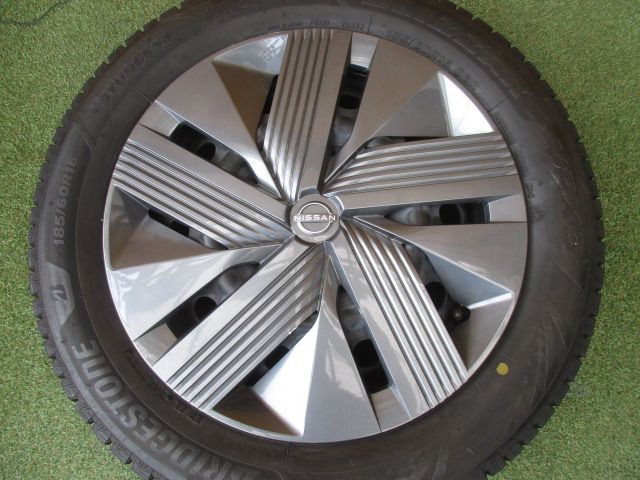 60R16 スタッドレスタイヤ４本SET