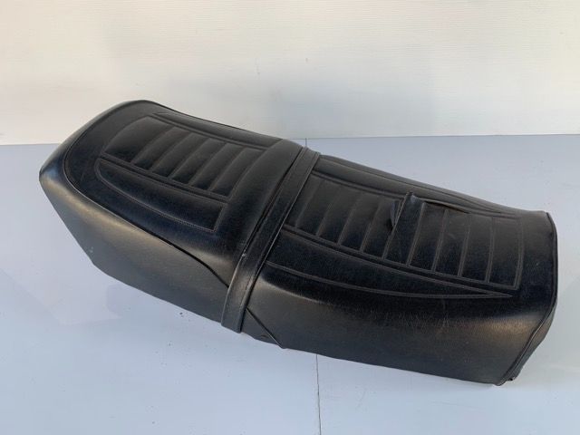 新品カワグチシート　z400fx z550fx KAWASAKI Z400FX.Z500FX.Z550FX シート - メルカリ