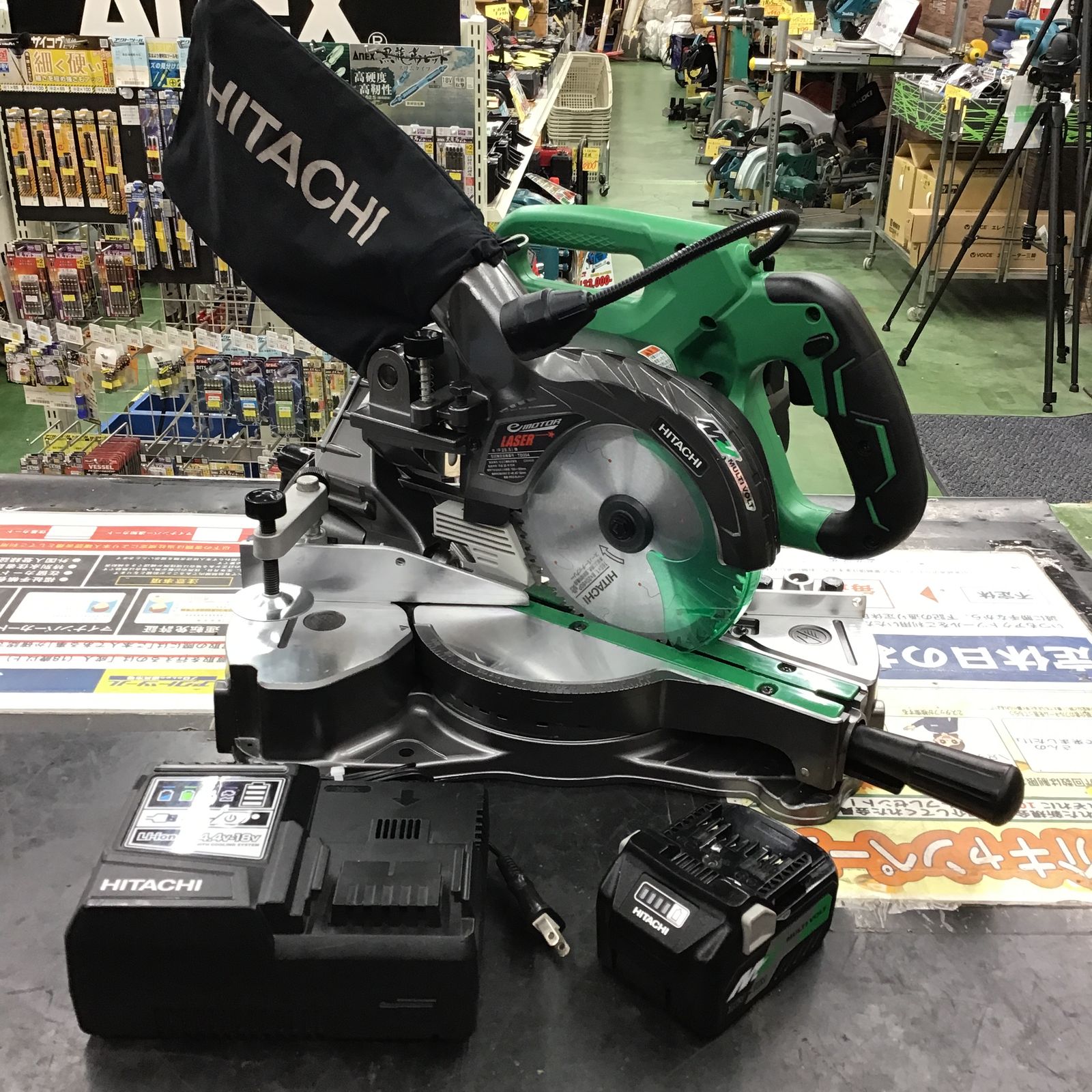 中古】☆日立(現HIiKOKI) マルチボルト（36V）コードレス卓上スライド丸のこ C3606DRA(XP)【桶川店】 - メルカリ