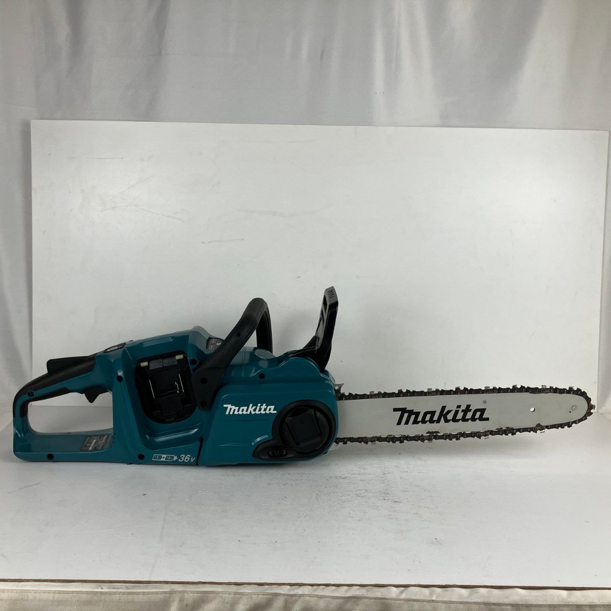 ЗЗMAKITA マキタ 18v 18v 350mm 充電式チェーンソー バッテリー 充電器無し MUC353D ブルー