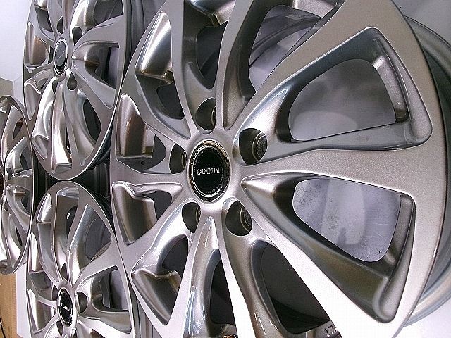 ブリヂストンBALMINUM15インチ 5穴-114.3 ノア アクセラ 装着車種ヴォクシー ノア ステップワゴン アクセラ