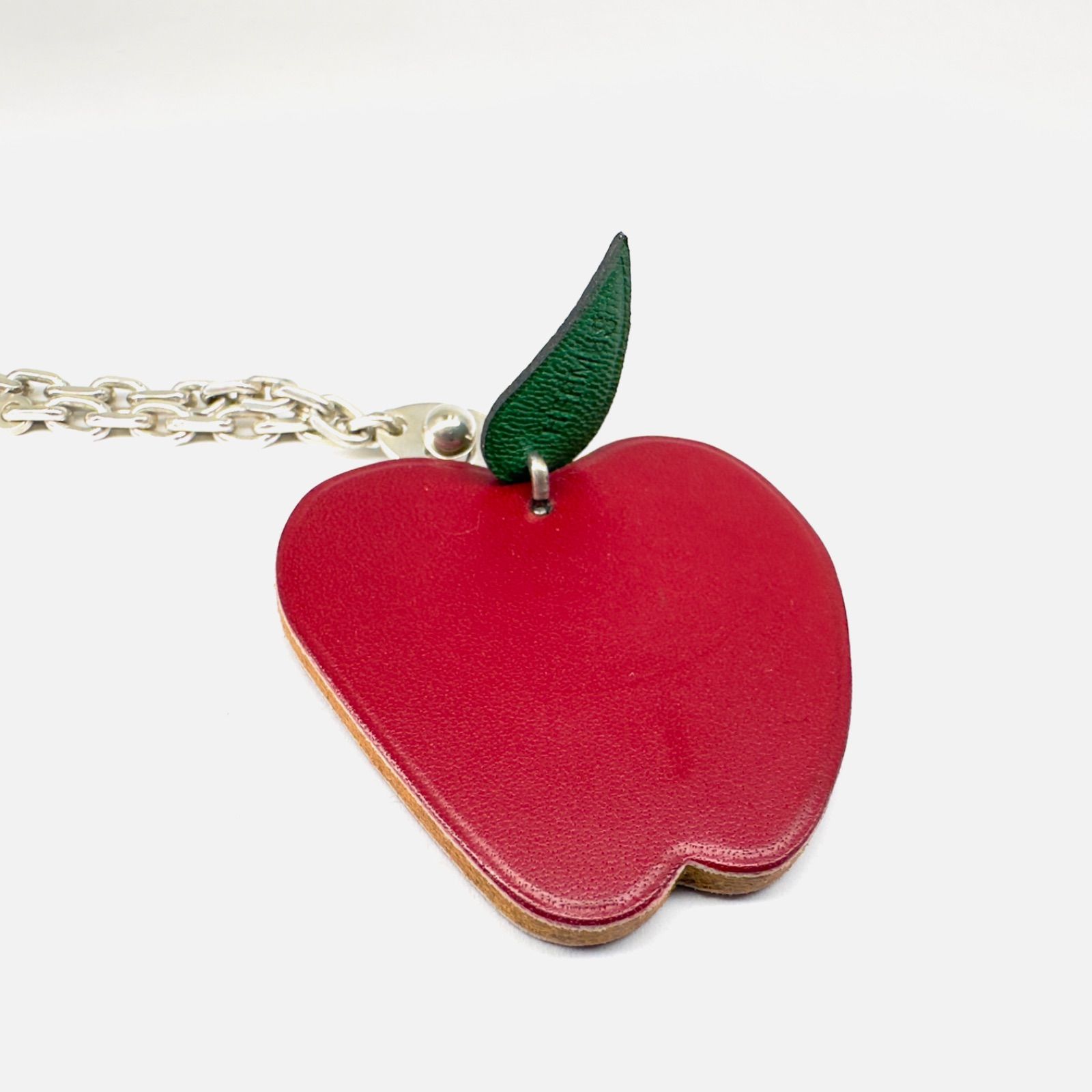★エルメス★アップルチャーム★リンゴモチーフ★キーホルダー★赤★ ☆エルメス☆アップルチャーム☆リンゴモチーフ☆キーホルダー☆赤