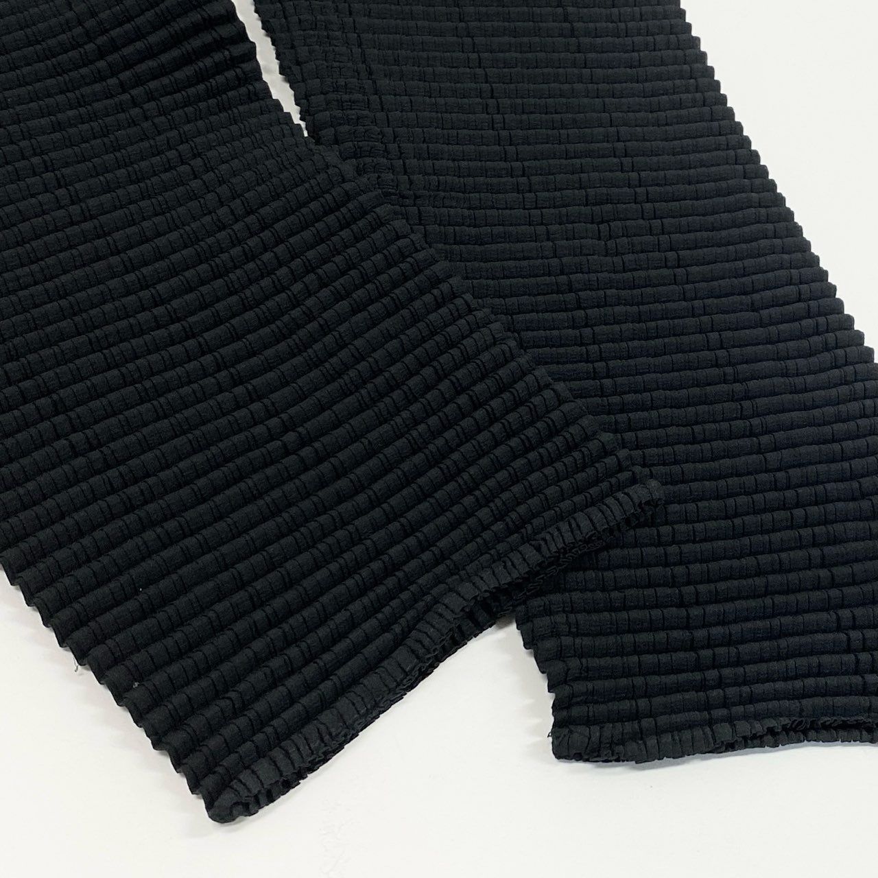 71f27 ISSEY MIYAKE イッセイミヤケ プリーツ素材 レギンス