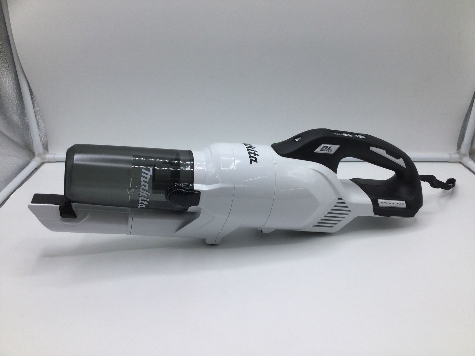 Makita マキタ 18v充電式クリーナー CL286FDRFW ITDINXU75PJS エコツール岡崎岩津店 M02