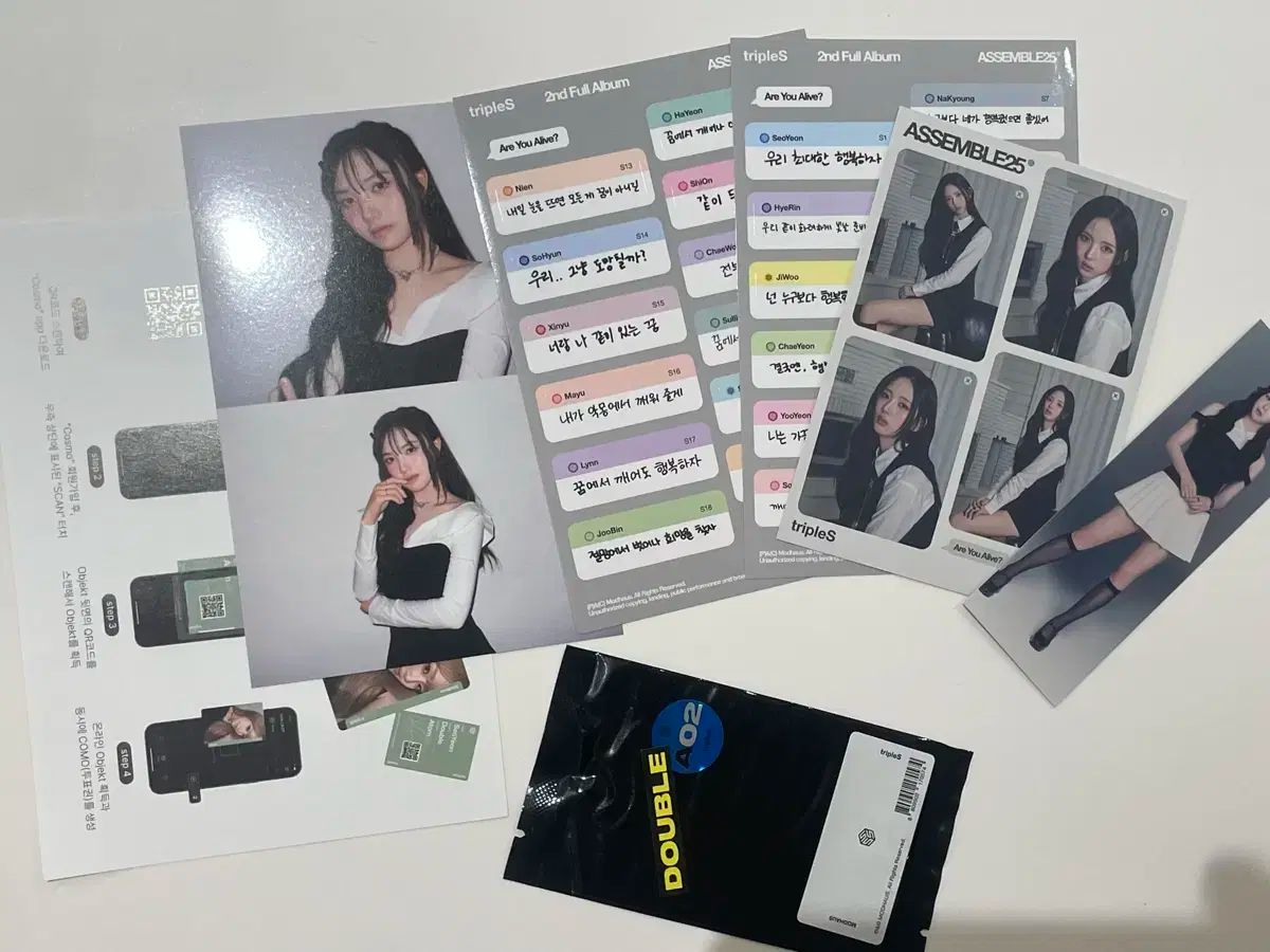 ★非売品◆サインCD◆triples◆assemble25◆国内発送 tripleS(トリプルエス) 組み立て 25 サイン アルバム ASSEMBLE25