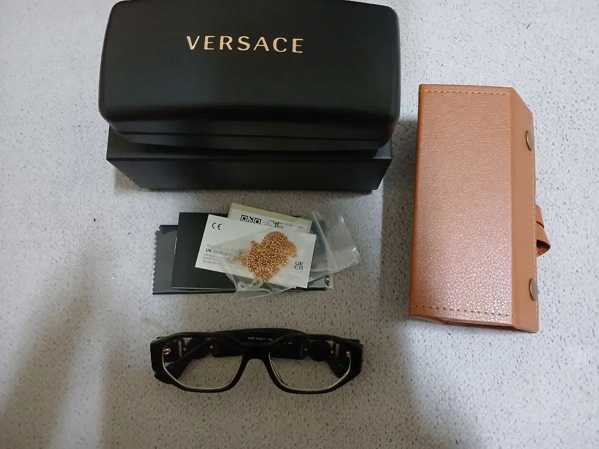 Versace ヴェルサーチェ メガネ レオパード柄