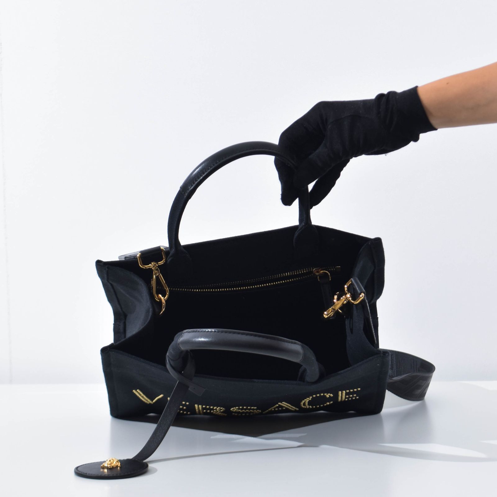 ヴェルサーチ トートバッグ SM スタッズロゴ VERSACE メンズ