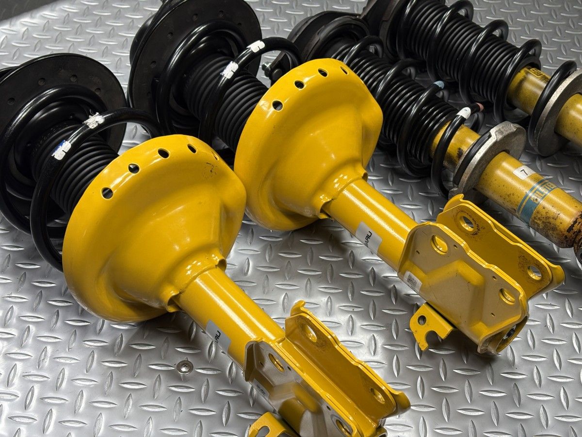 送料無料VM4 スバル レヴォーグ 純正 ビルシュタイン サスキット 品番