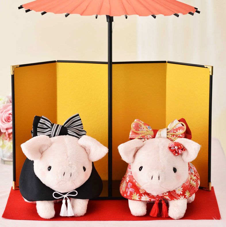 和装 ピンクとんちゃん ウェディングドール 完成品 毛氈 金屏風付き ぶた 和風 営業日15-21日で発送予定