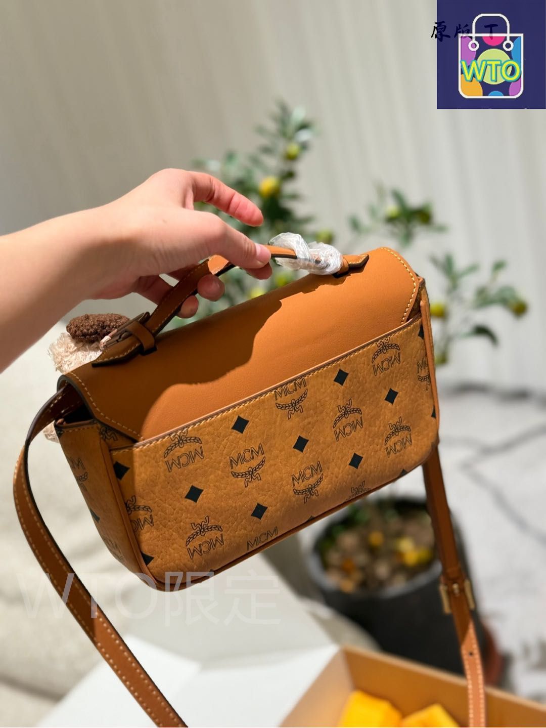 今日WTO】MCM New Arrival Messenger Crossbody Bag - MCM 新