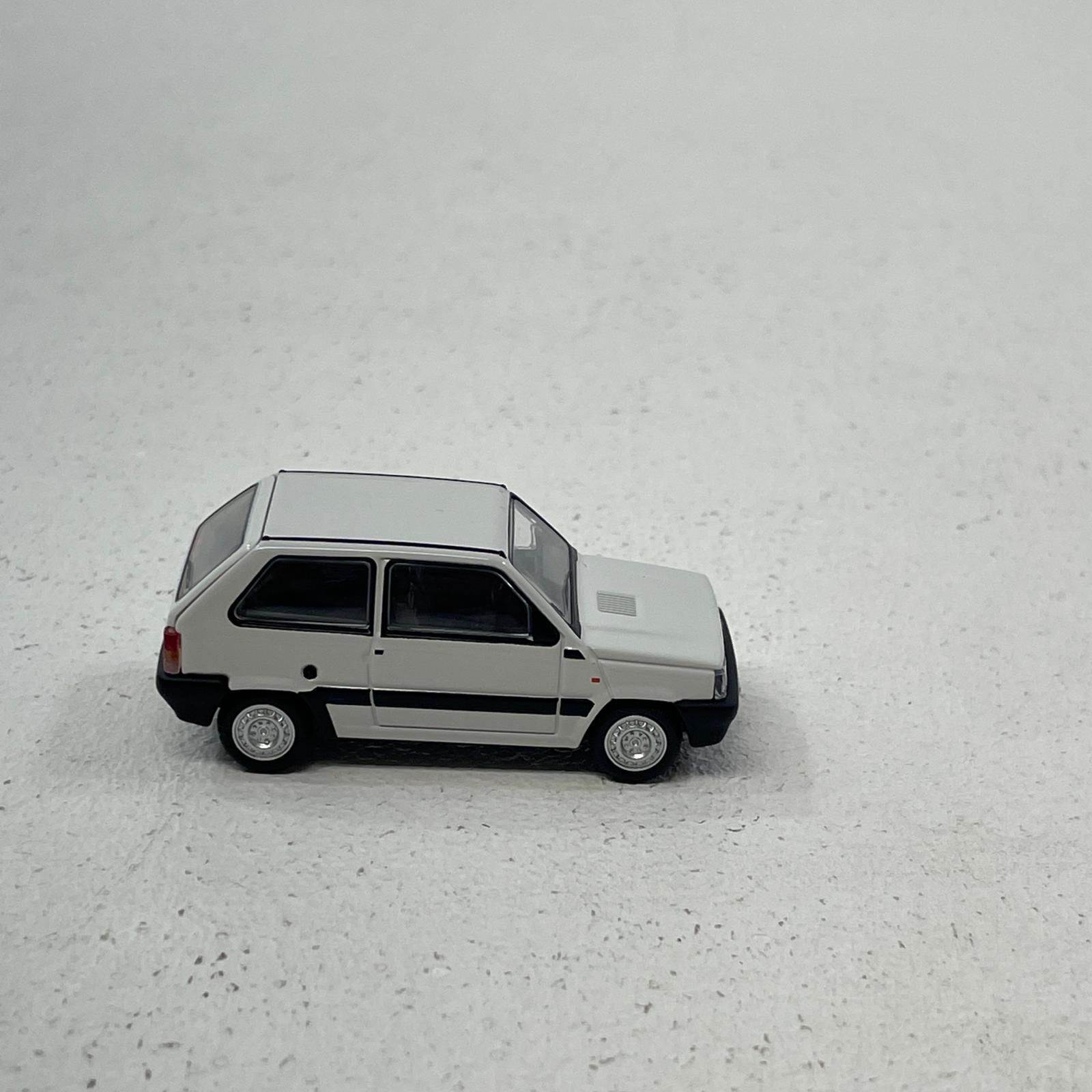 トミカリミテッドヴィンテージ フィアットパンダ6台セット Amazon | トミカリミテッドヴィンテージ ネオ 1/64 LV-N133a
