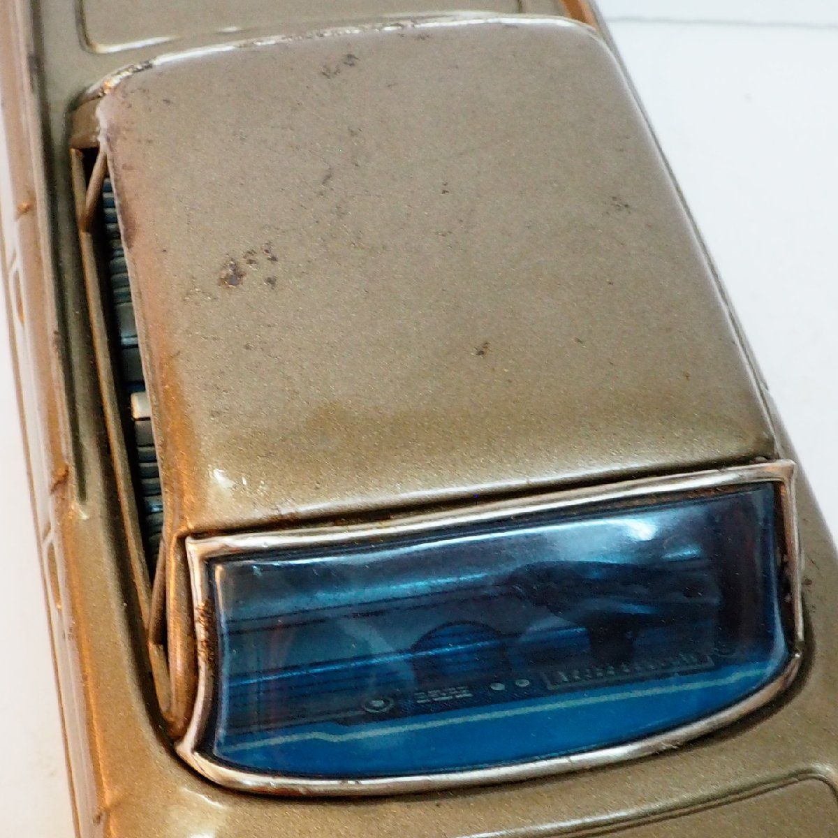 BANDAI - 萬代屋【61 キャデラック デビル セダン黄土】ブリキ ミニチュア自動車【箱無】 BANDAI - 萬代屋【61 キャデラック デビル セダン黄土】ブリキ