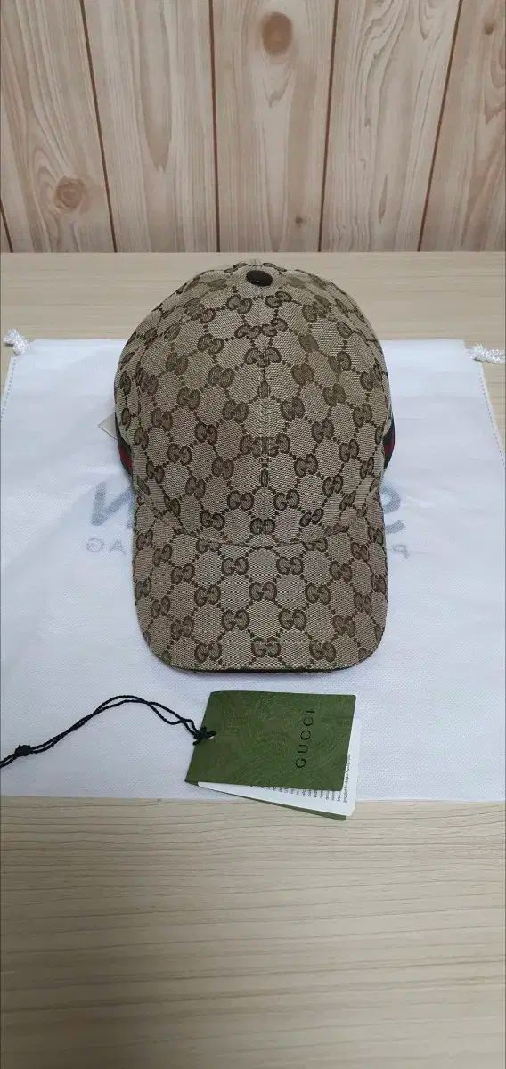 GUCCI グッチ 帽子|ボールキャップ XL ほぼ 正規品 感情 O