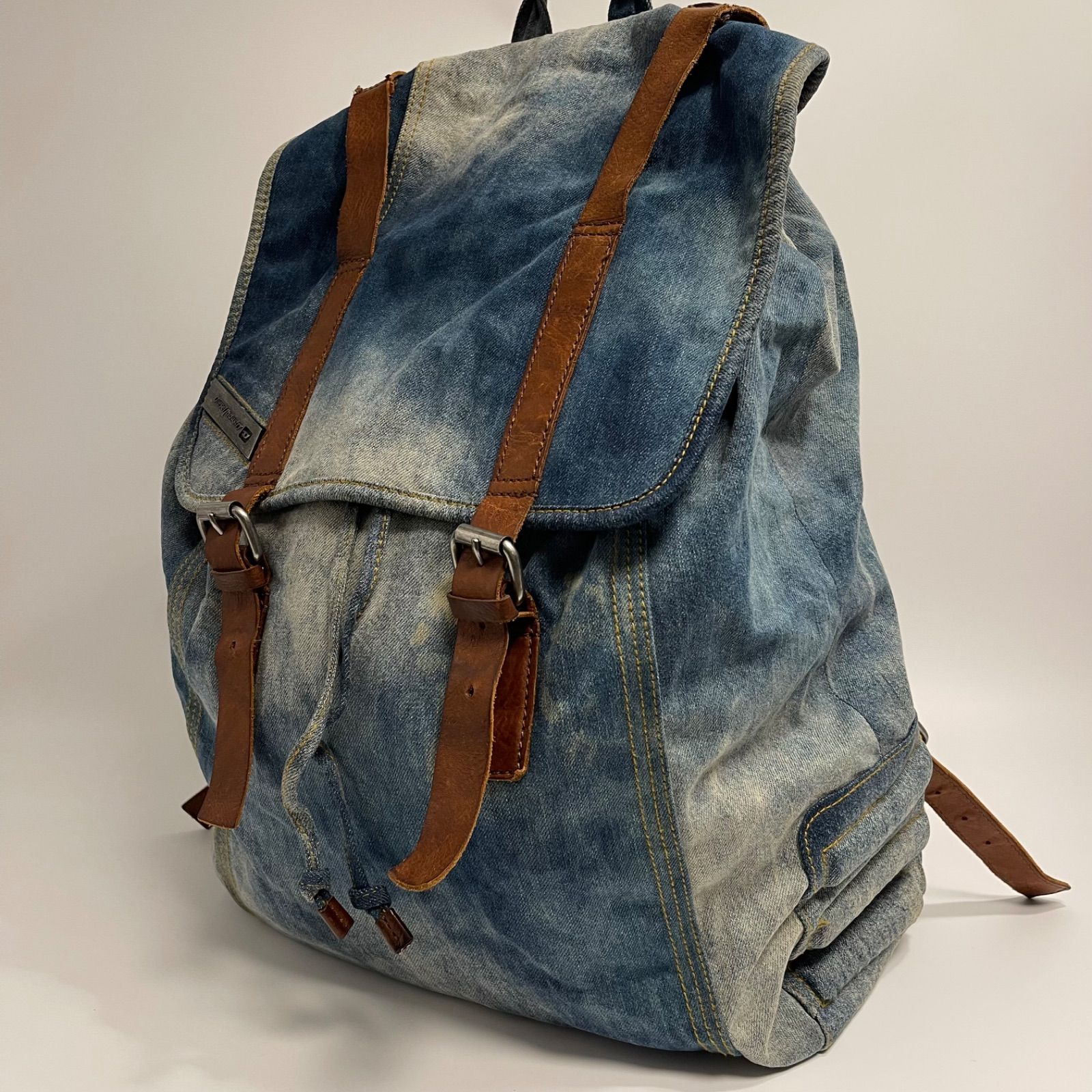 ✨DIESEL ディーゼル デニム リュック ビンテージ風 大容量 A3収納可能 