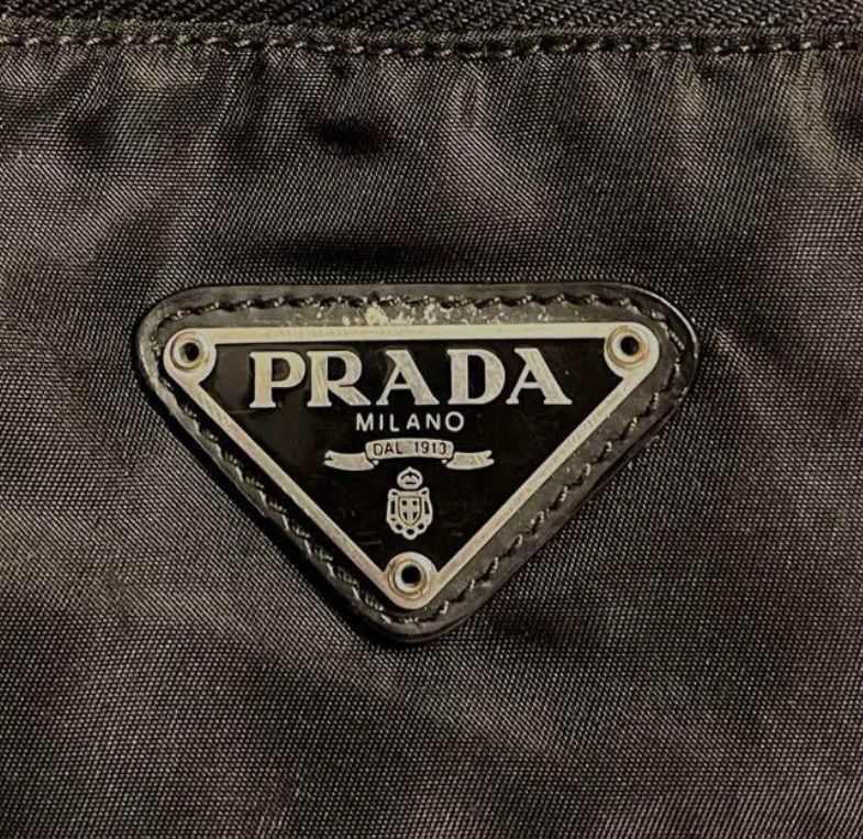 PRADA プラダ