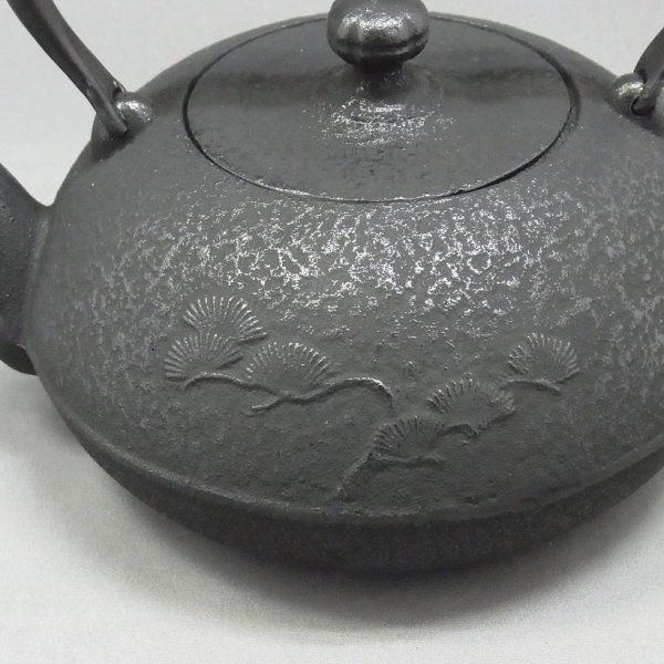南部盛栄堂 松柄