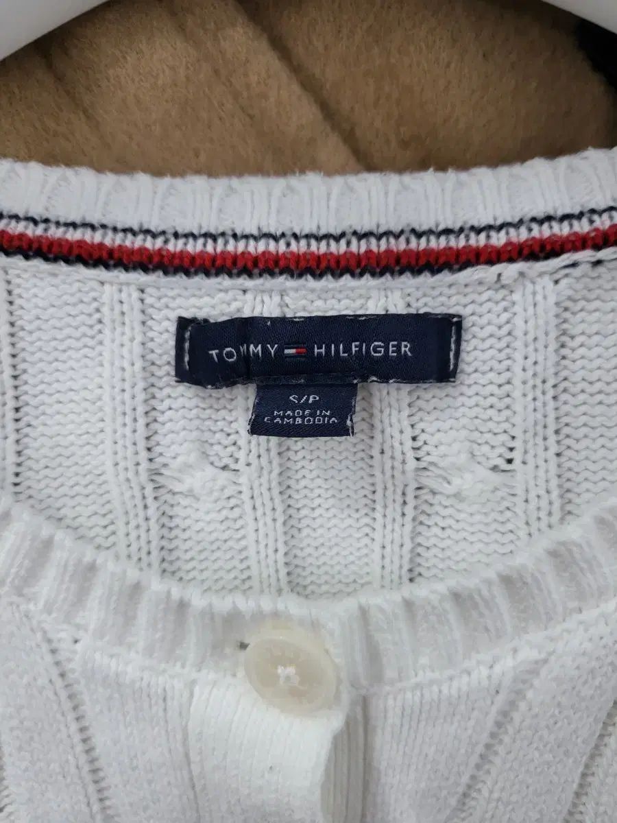 Tommy Hilfiger
