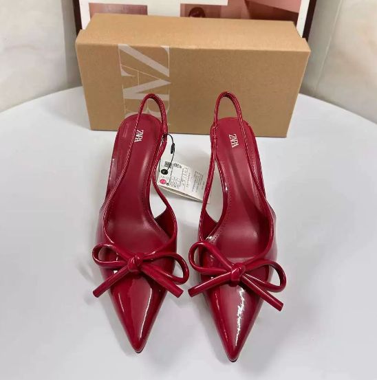 【2024新春福袋】 ZARA メルカリ - パテントレザー風ヒールシューズ リボンディテール 靴